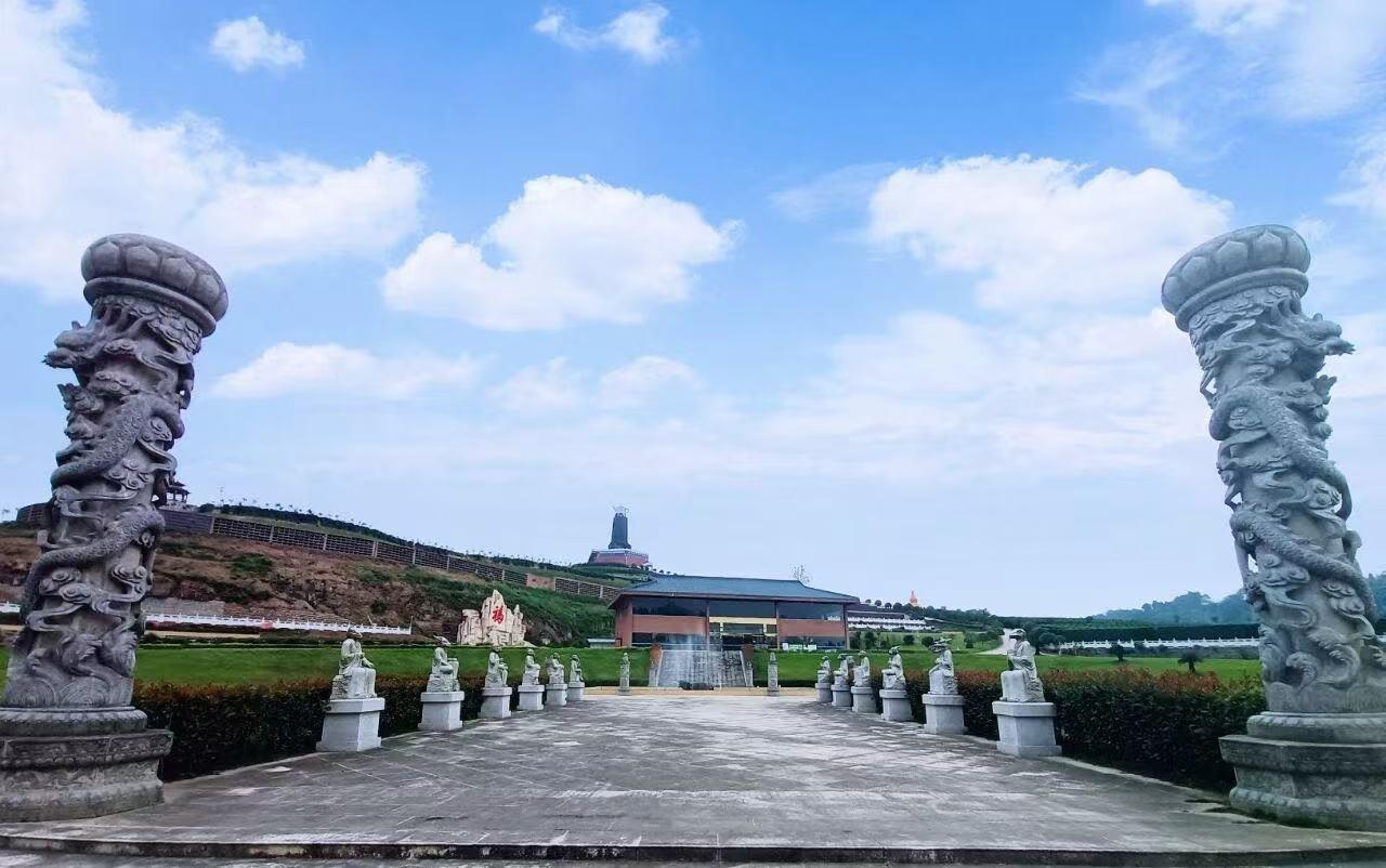 射洪市东山公墓园区图片
