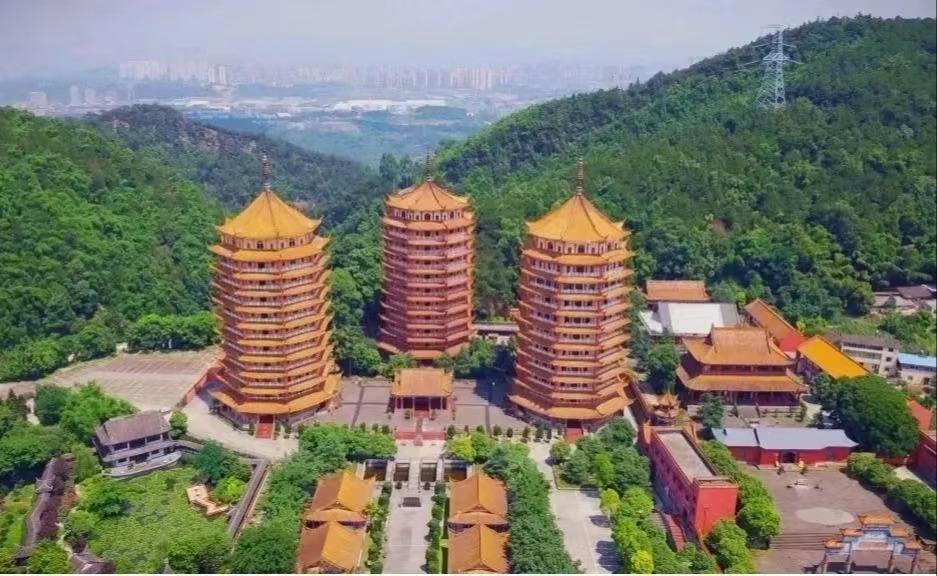 重庆市北碚龙车寺塔陵园有限公司