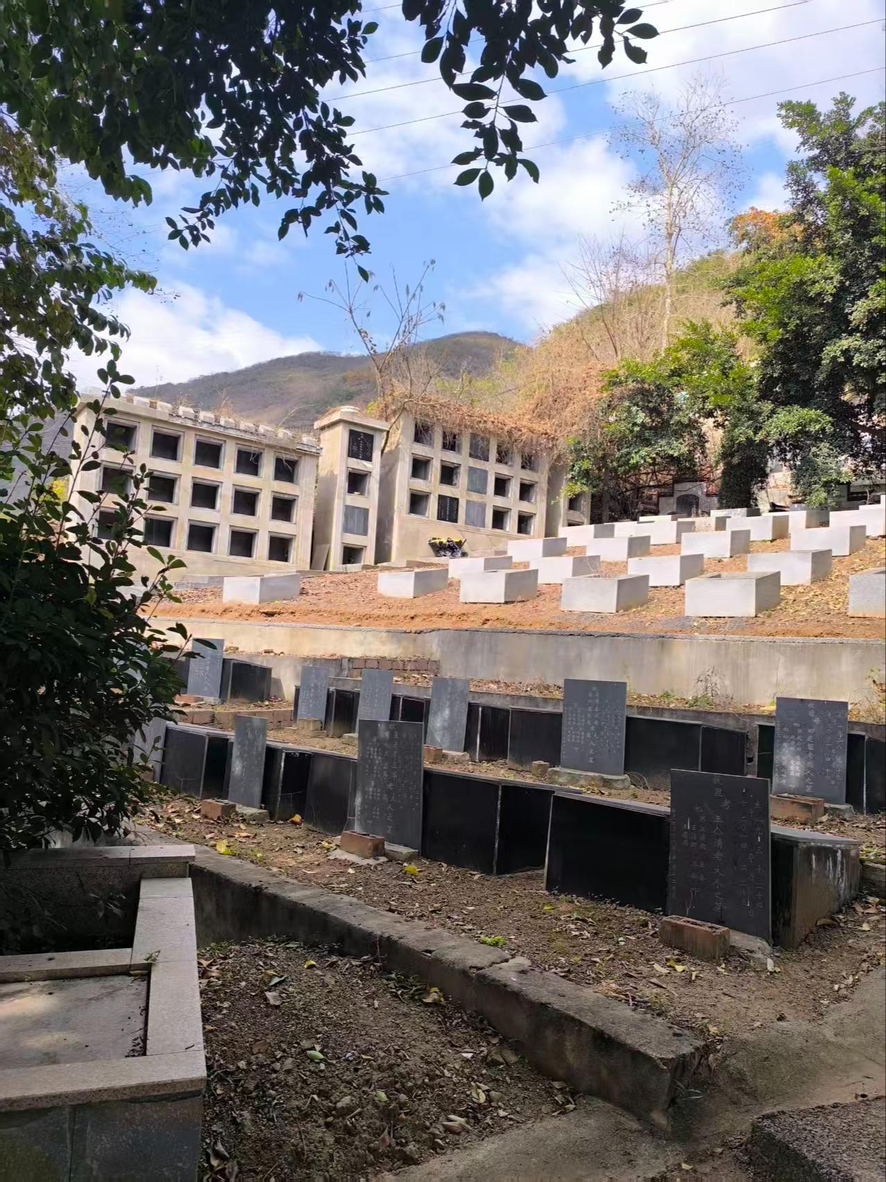 峨边公墓园区图片