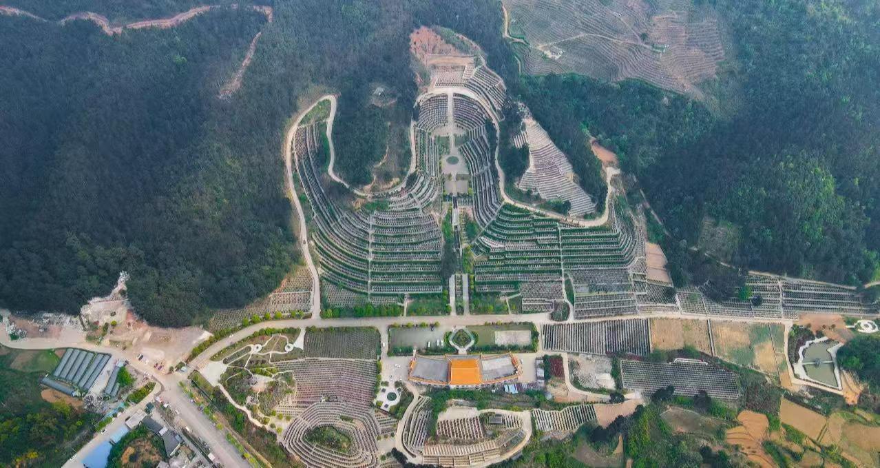 惠水龙王山陵园有限责任公司园区图片