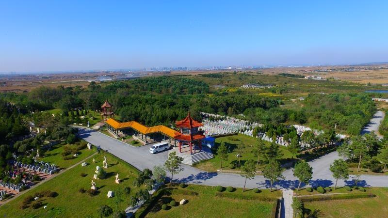 沈阳市卧龙墓园