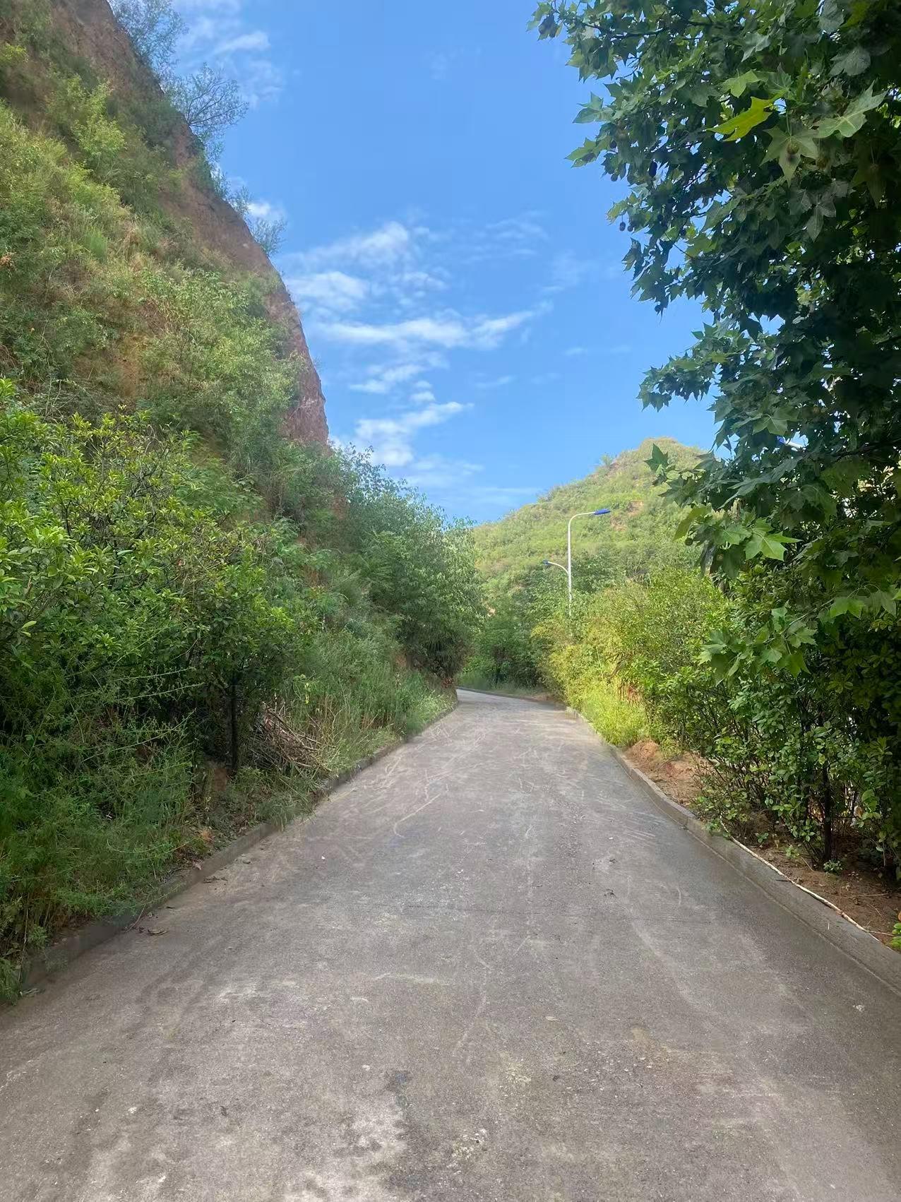 荥阳市万宝山生态园林陵园有限公司