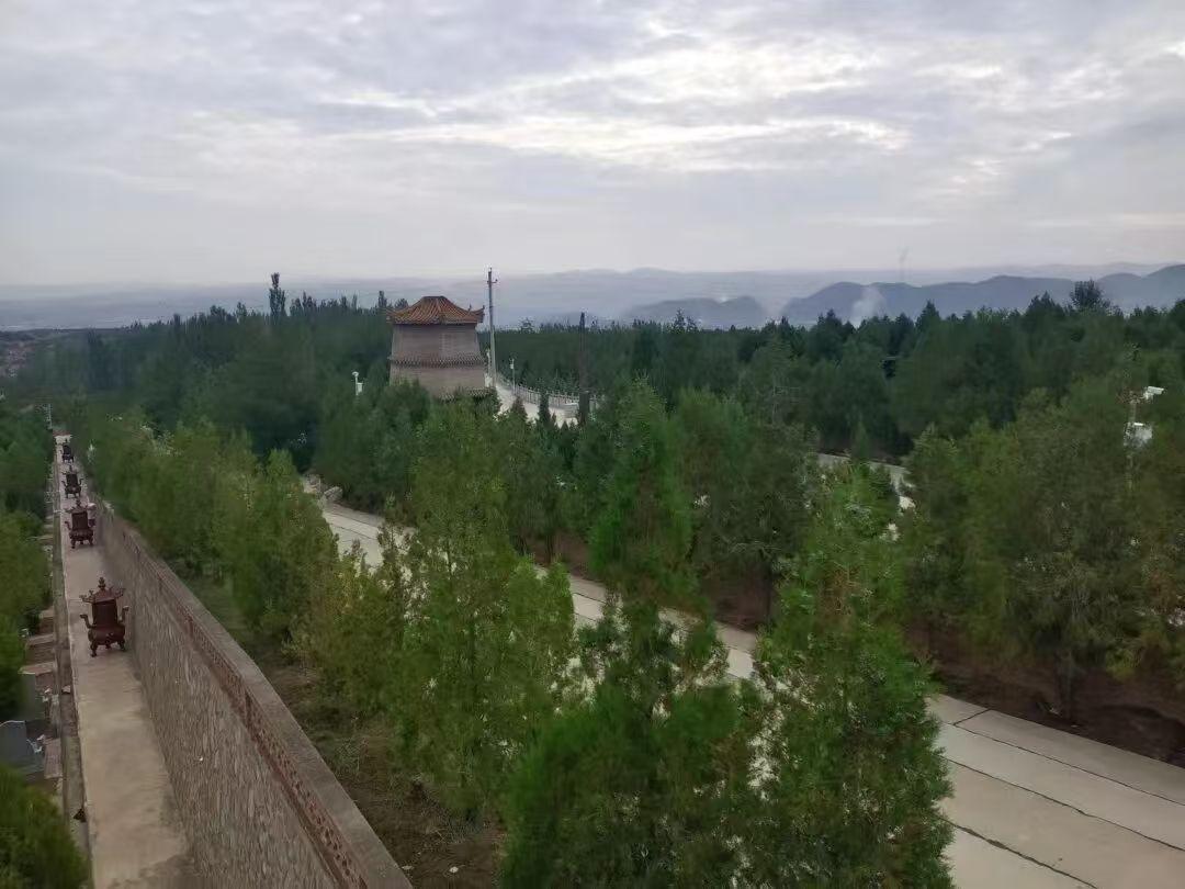 兰州市榆中县万眼泉园林公墓有限责任公司园区图片