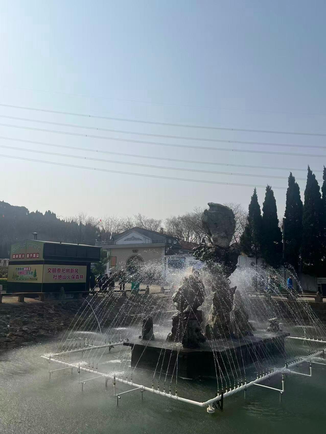 常州市凤凰山华侨公墓麒麟墓区园区图片
