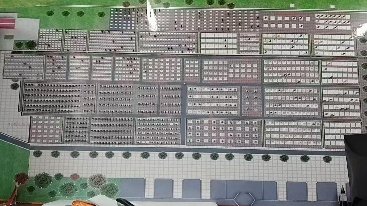 阿鲁科尔沁旗天龙山公墓园区图片