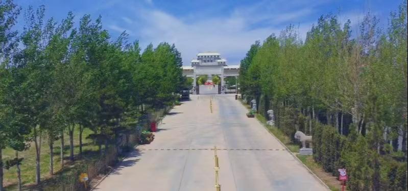 乌兰察布市德厚陵园有限公司园区图片