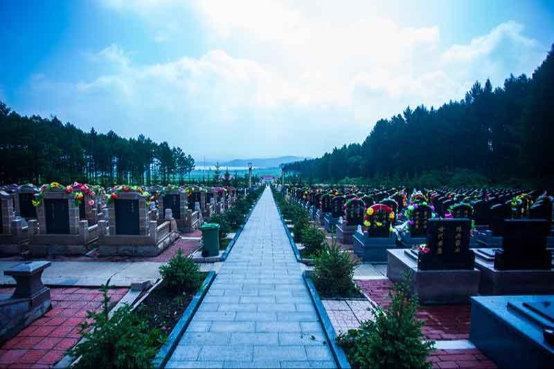 桦南县双龙山陵园有限责任公司园区图片