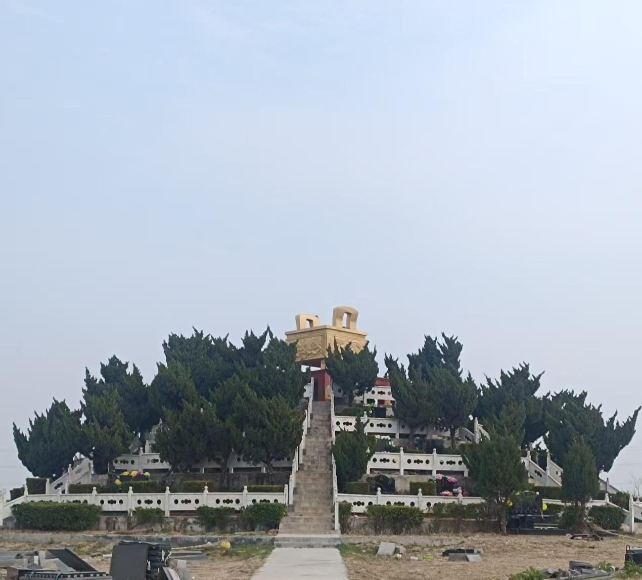 卫辉市凤凰台公墓园区图片