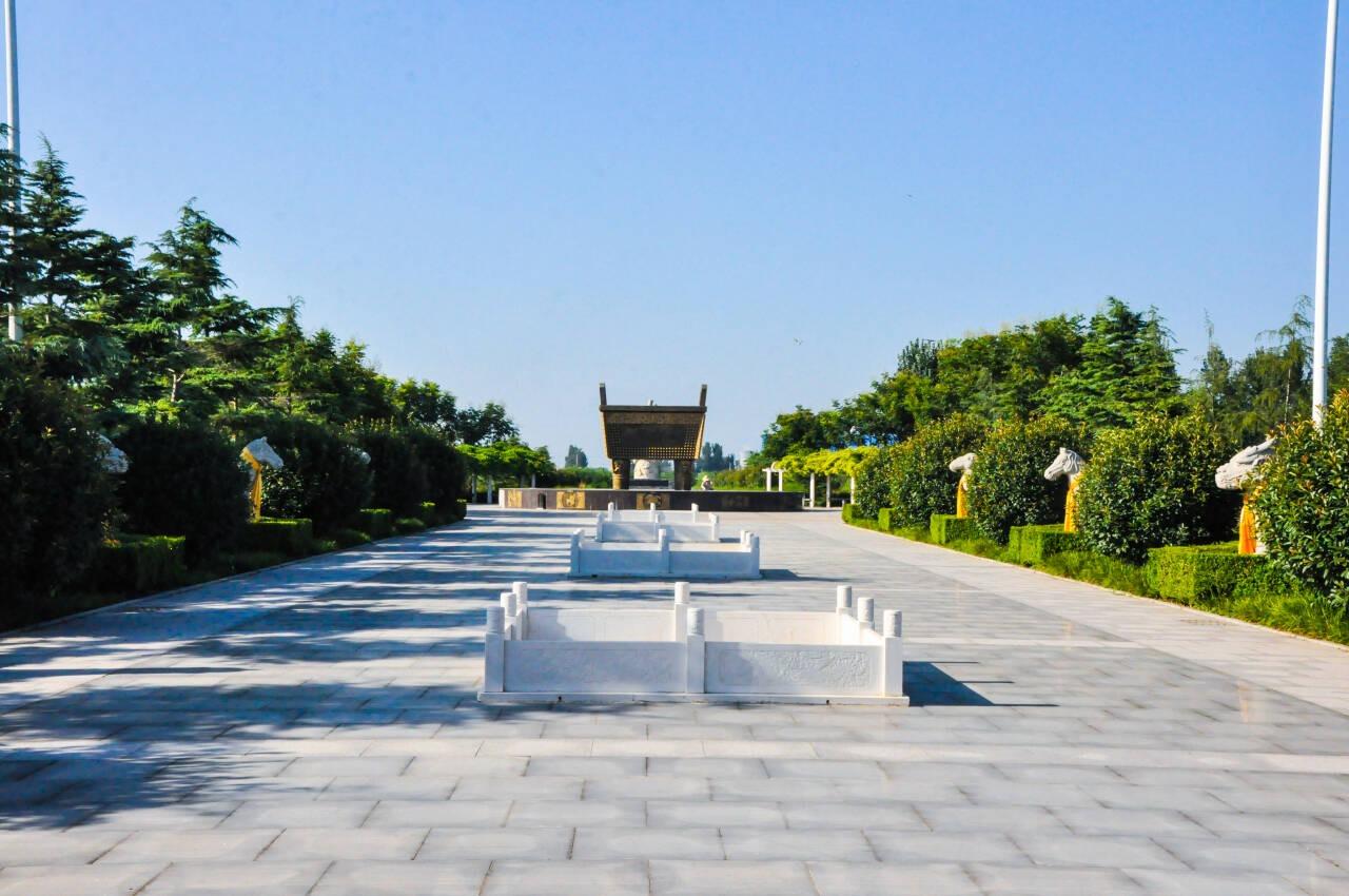 华夏生命文化(河南)有限公司园区图片