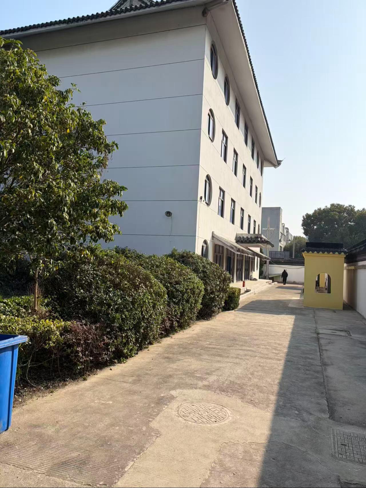 长桥公墓园区图片