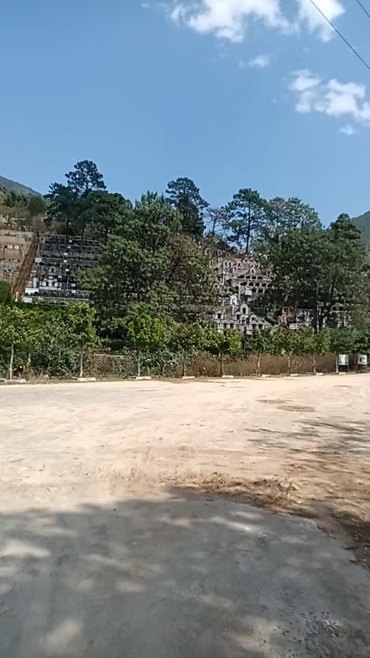 泸水市城市公益性公墓园区图片