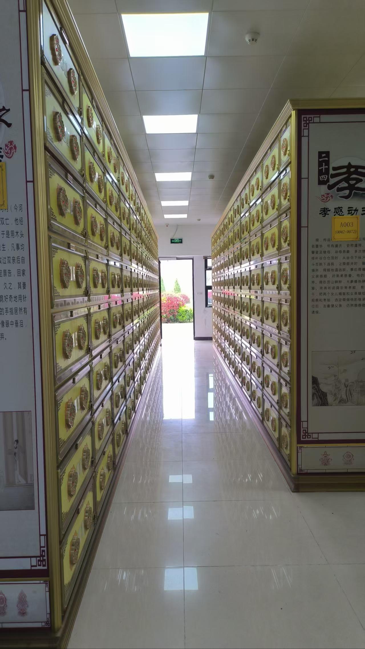 灵岩山安息堂园区图片
