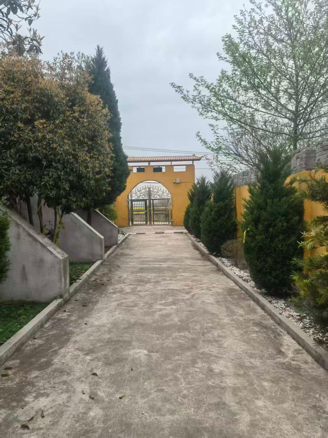 横塘岗乡古城寺公益性骨灰堂园区图片
