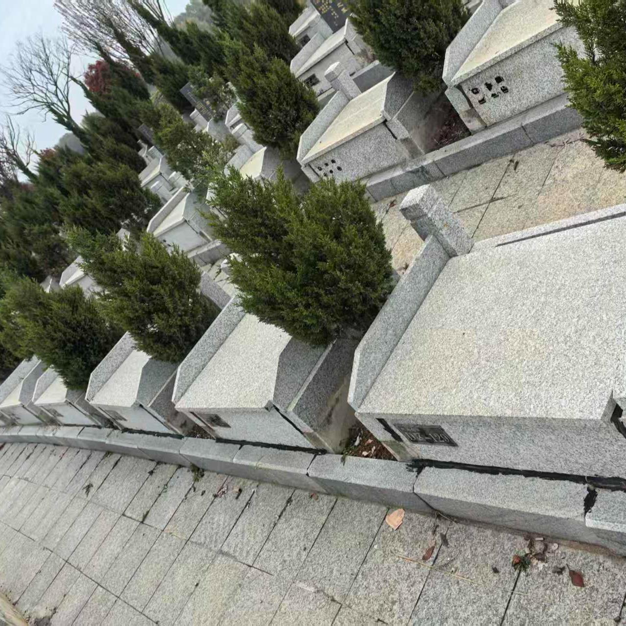 肥东县马湖乡东山公墓