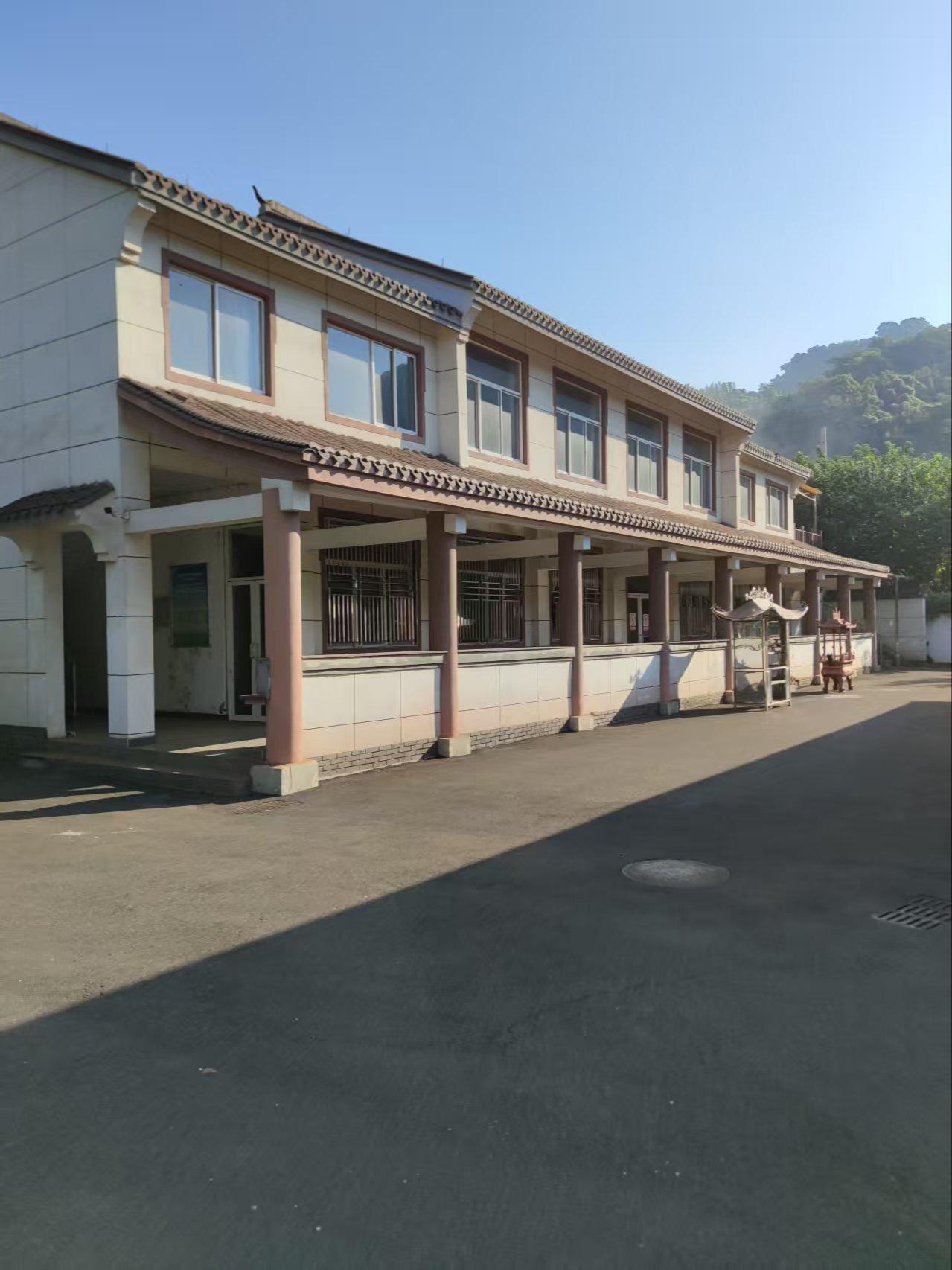 钟管镇镇级纪念堂园区图片