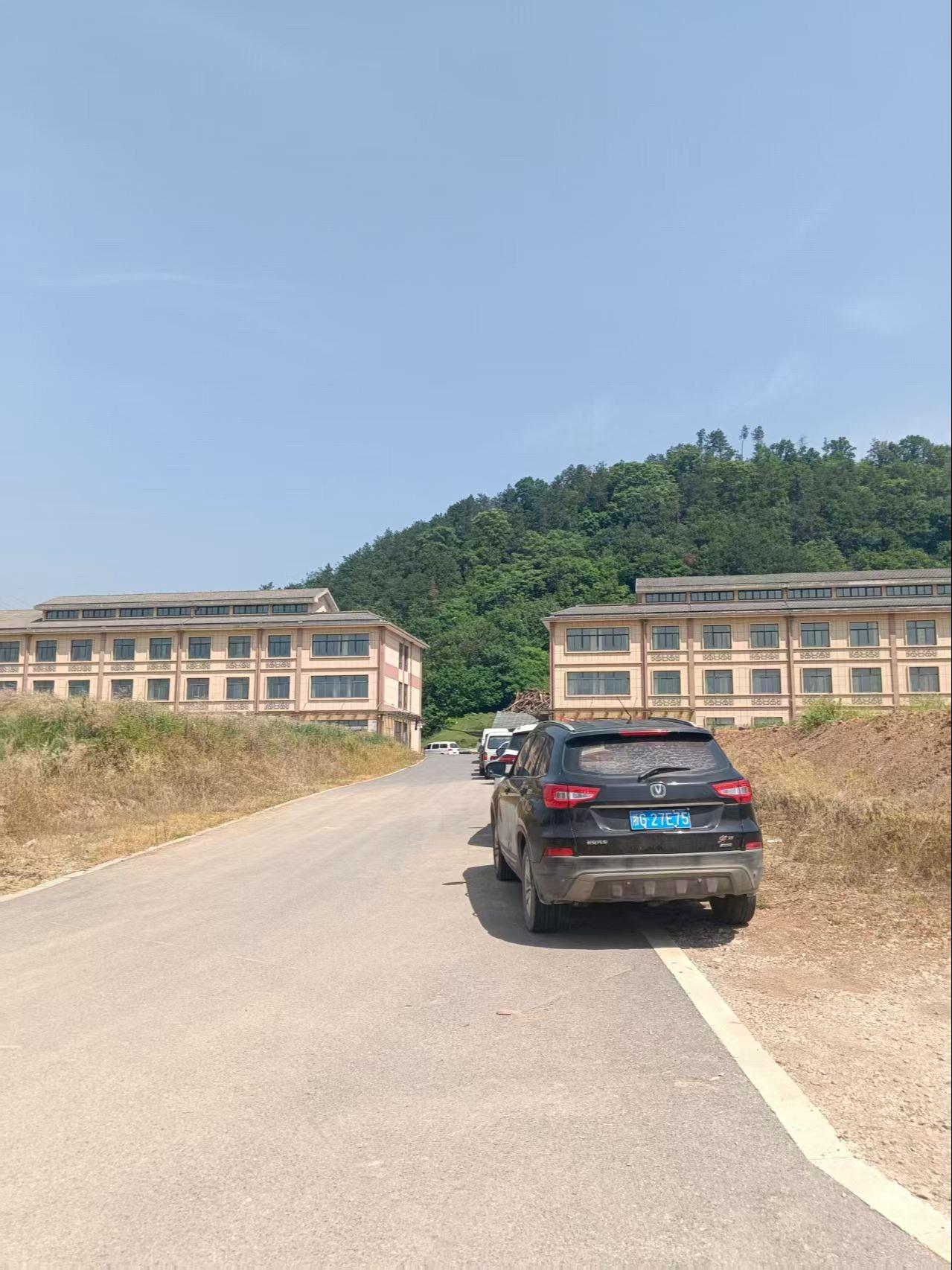 义乌市上溪镇安山陵园园区图片