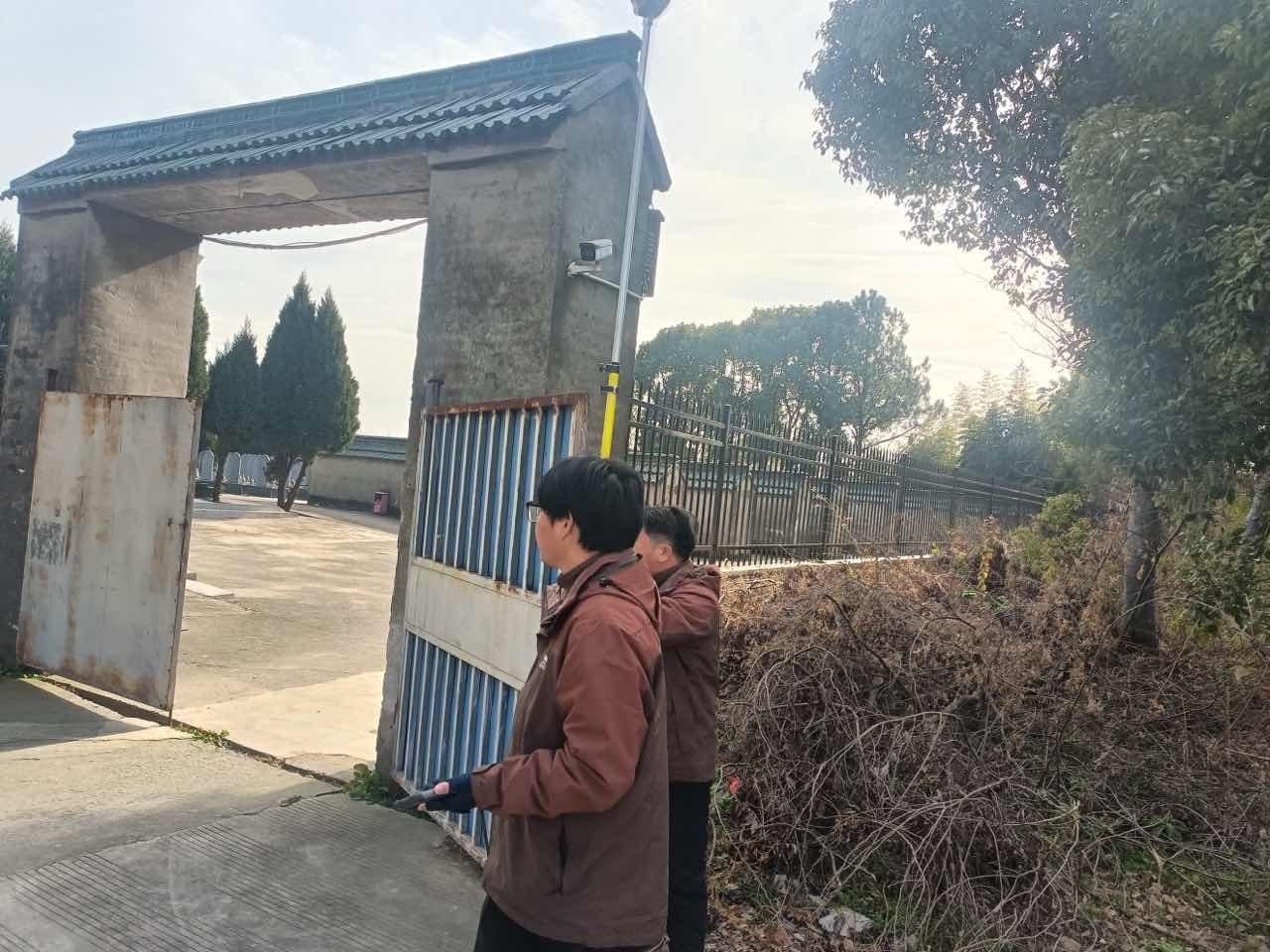 三里桥村南朝坊公墓