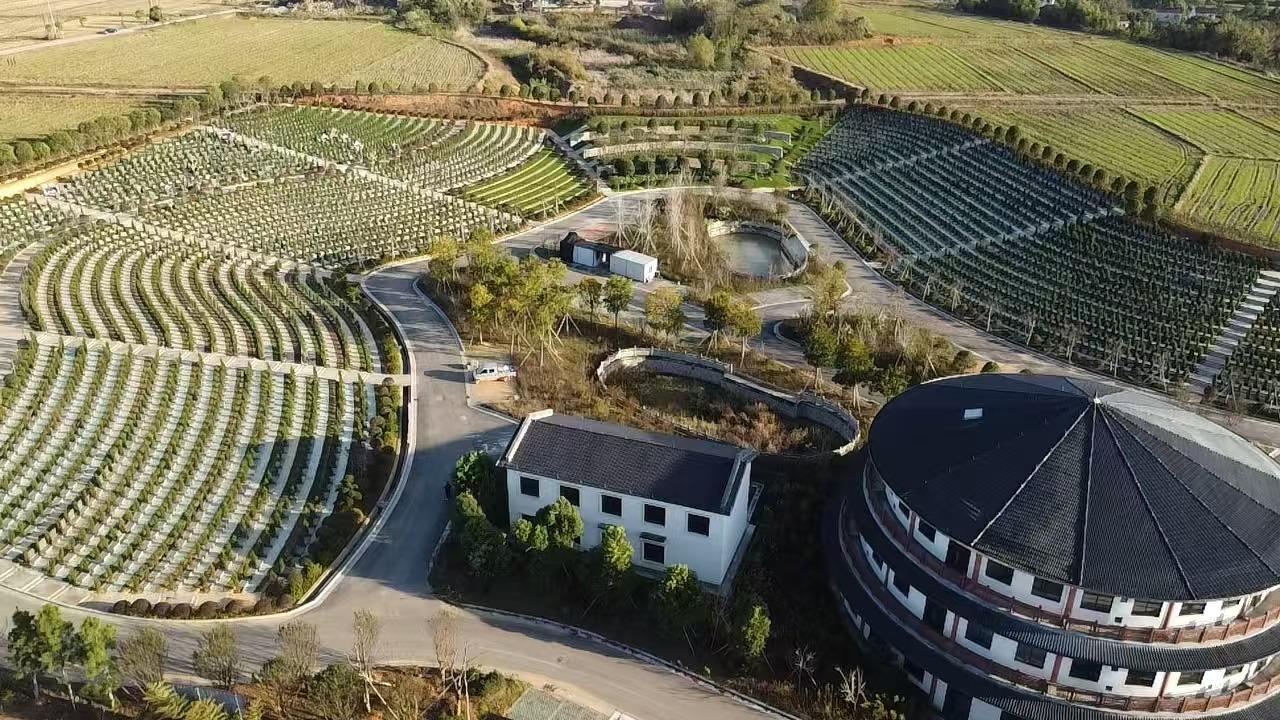 金华市婺城区汤溪镇汤溪生态公墓（仓里公墓）