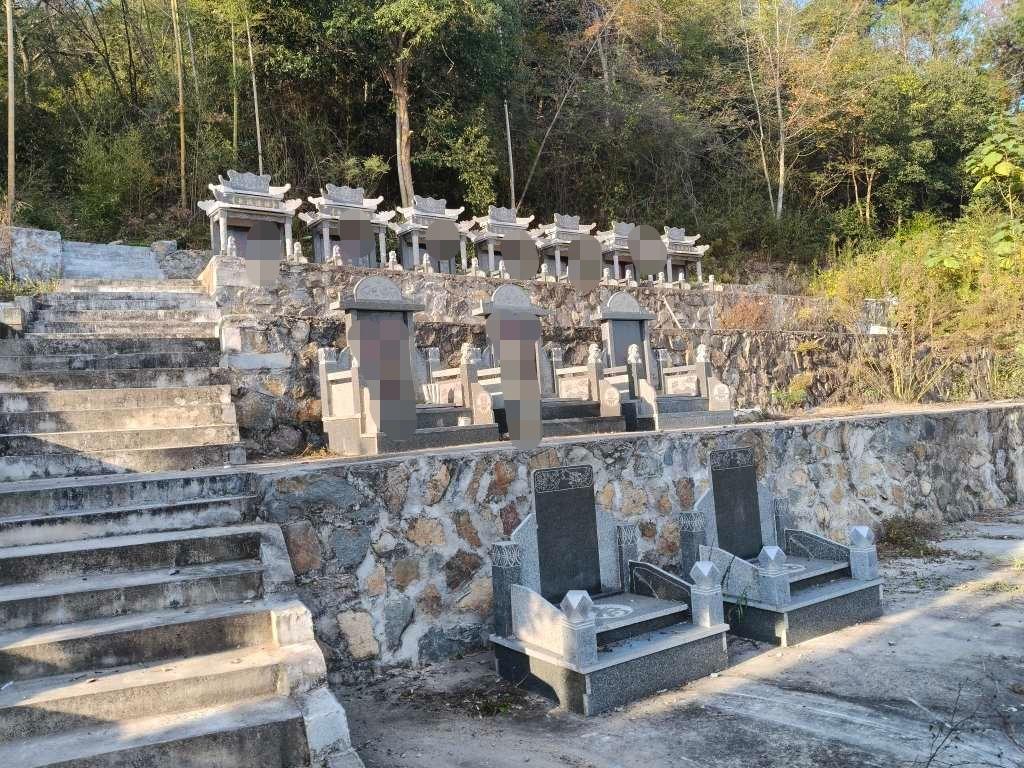 下王镇荷花岗头公墓园区图片