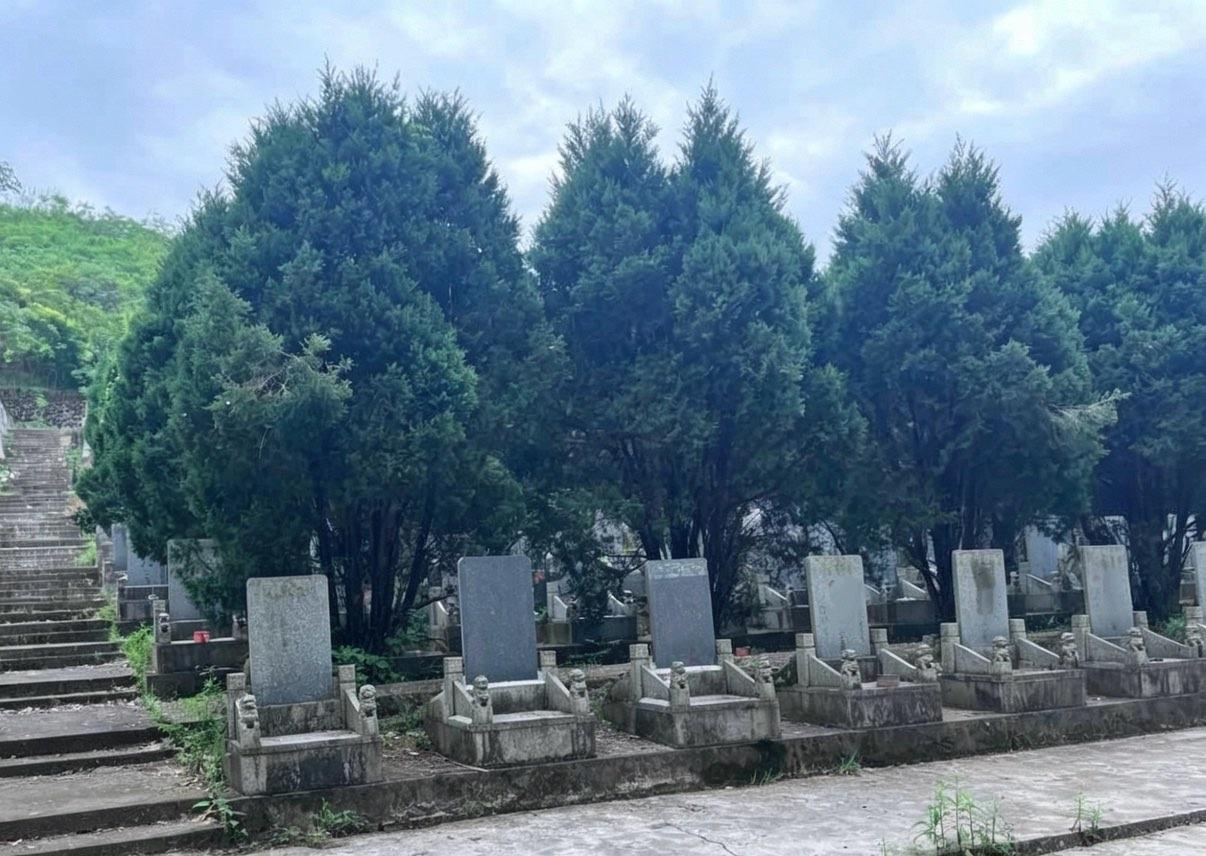 春联片公墓园区图片