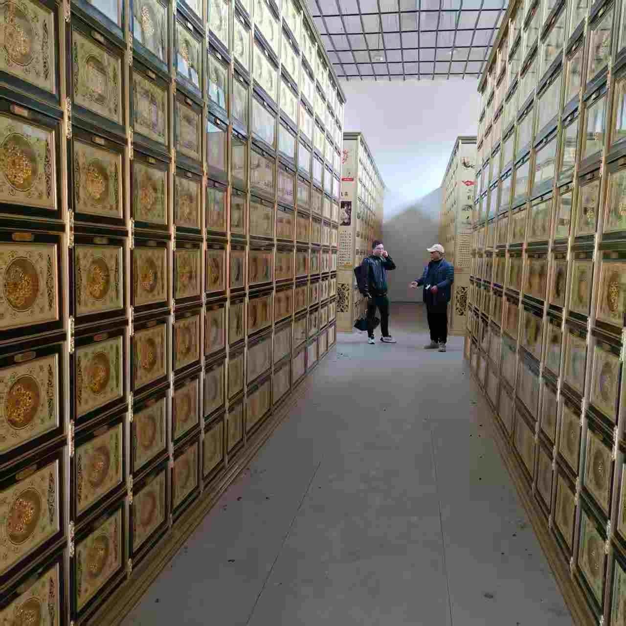 华埠镇华锋（骨灰堂）公墓