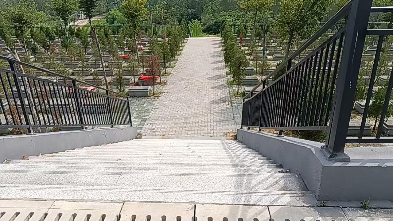 邳州市八路镇公益性公墓