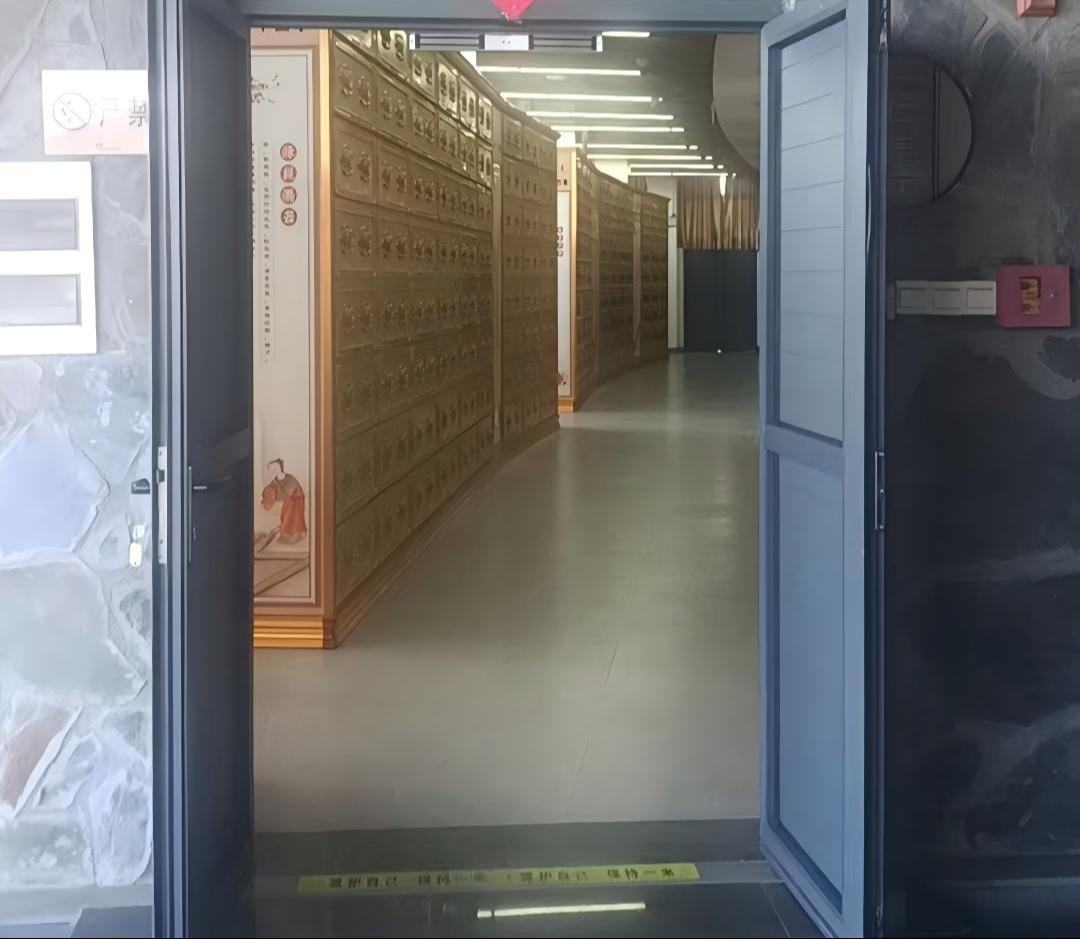 团子山纪念堂园区图片