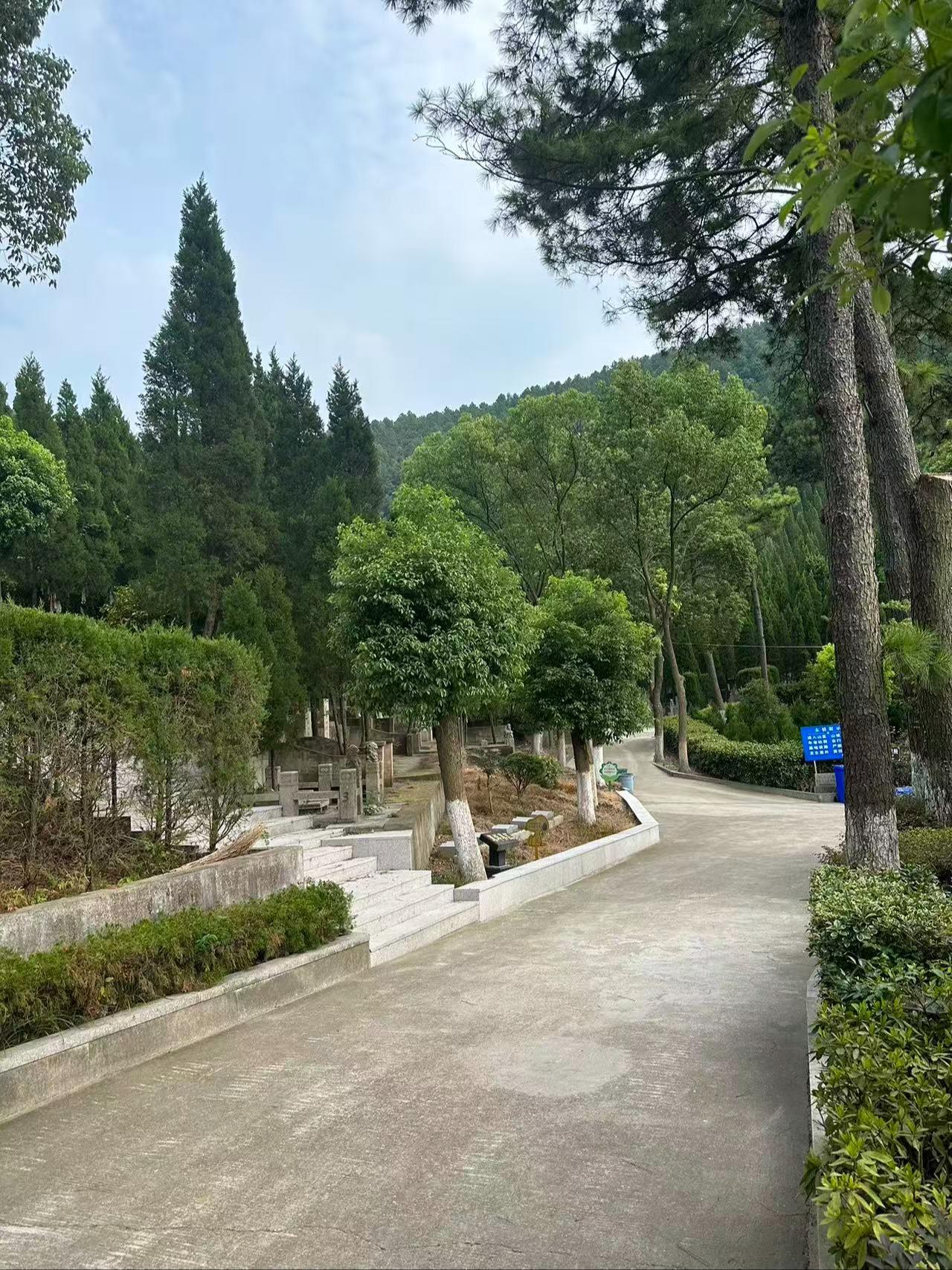 苏州市吴中区蒋墩公墓园区图片