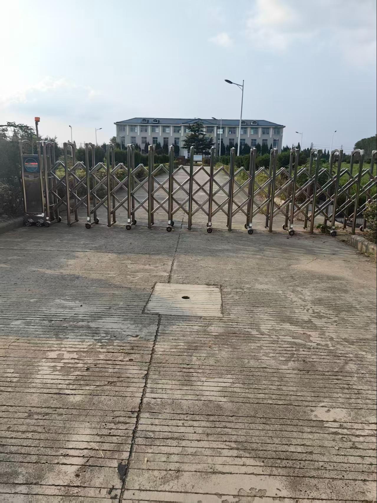 济川街道公益性公墓三六墓区