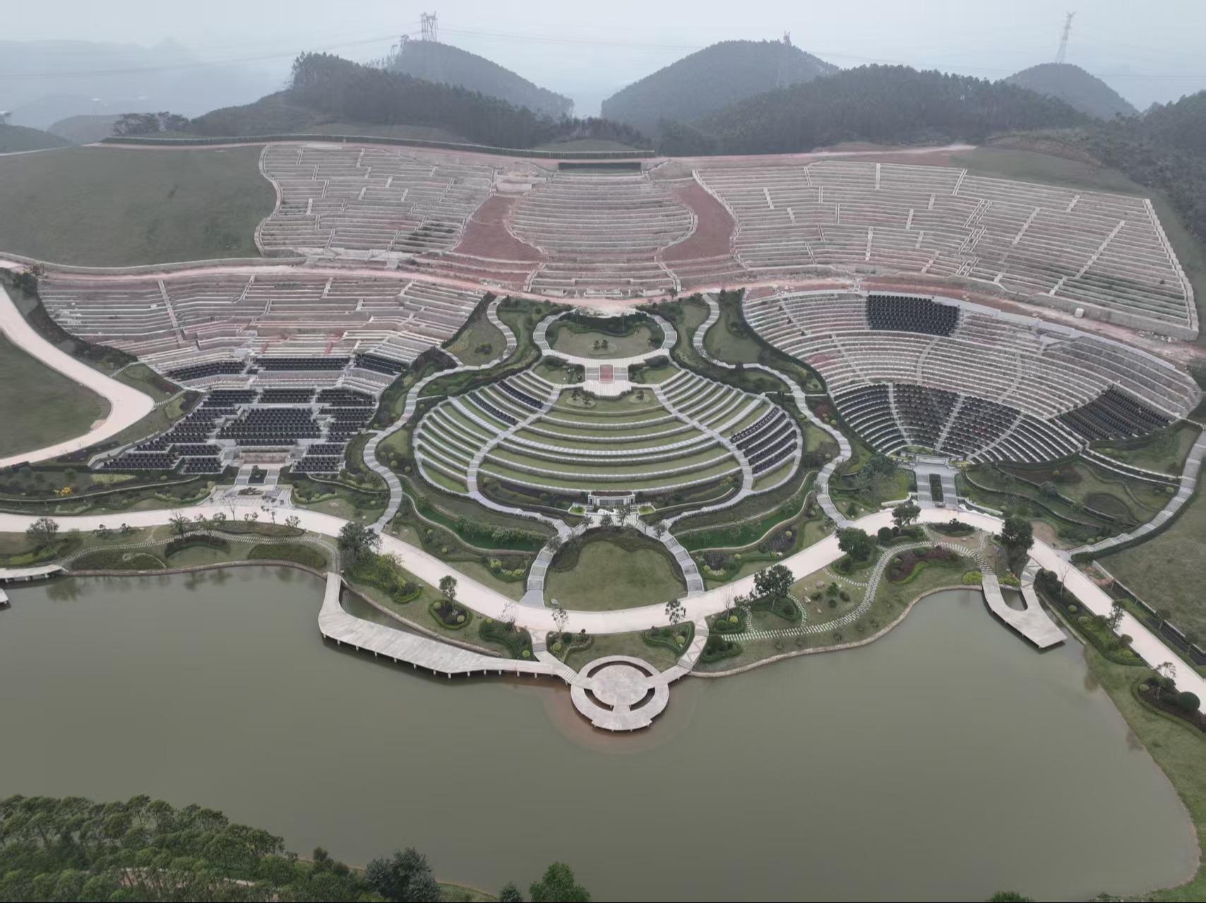 南宁龙山陵园