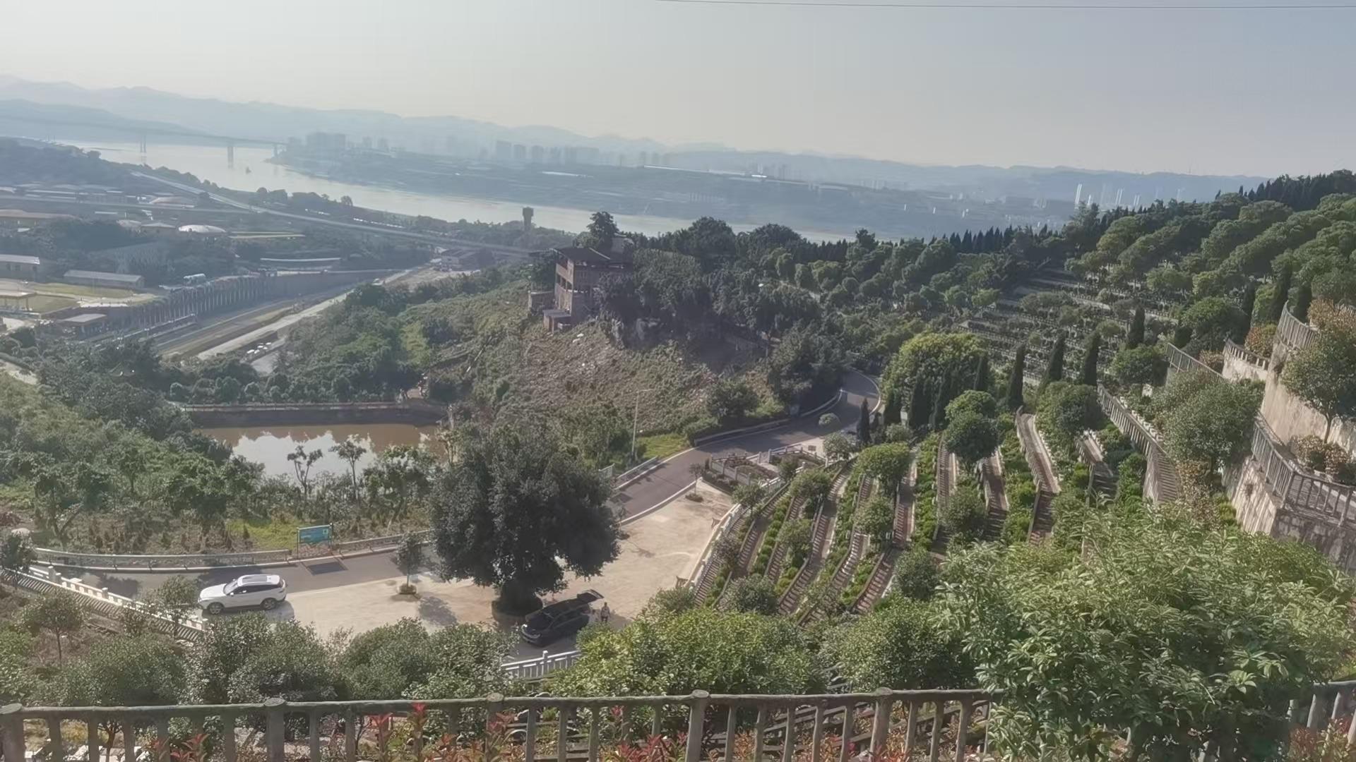 重庆市金鳌山陵园有限公司园区图片