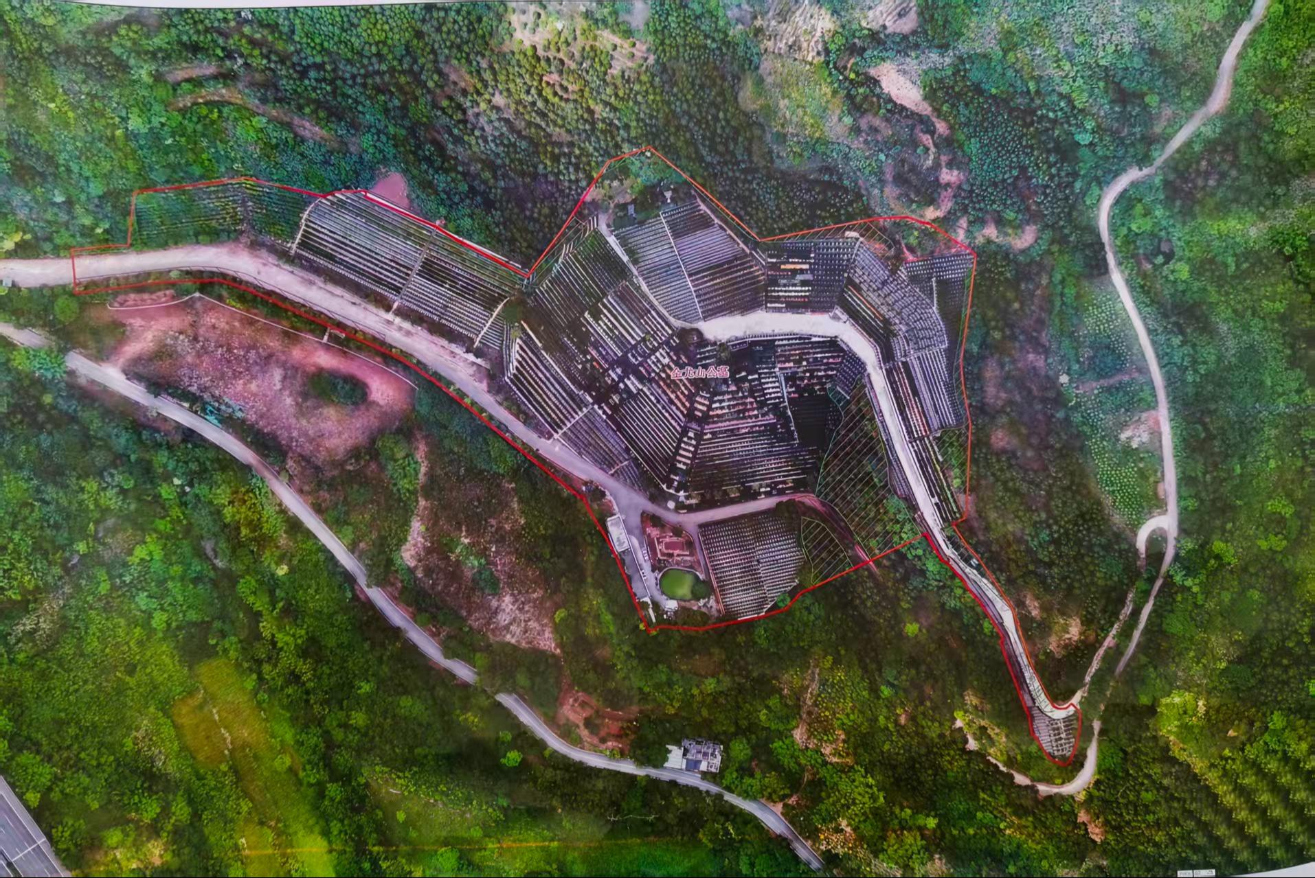 成都市龙泉驿区金龙山公墓