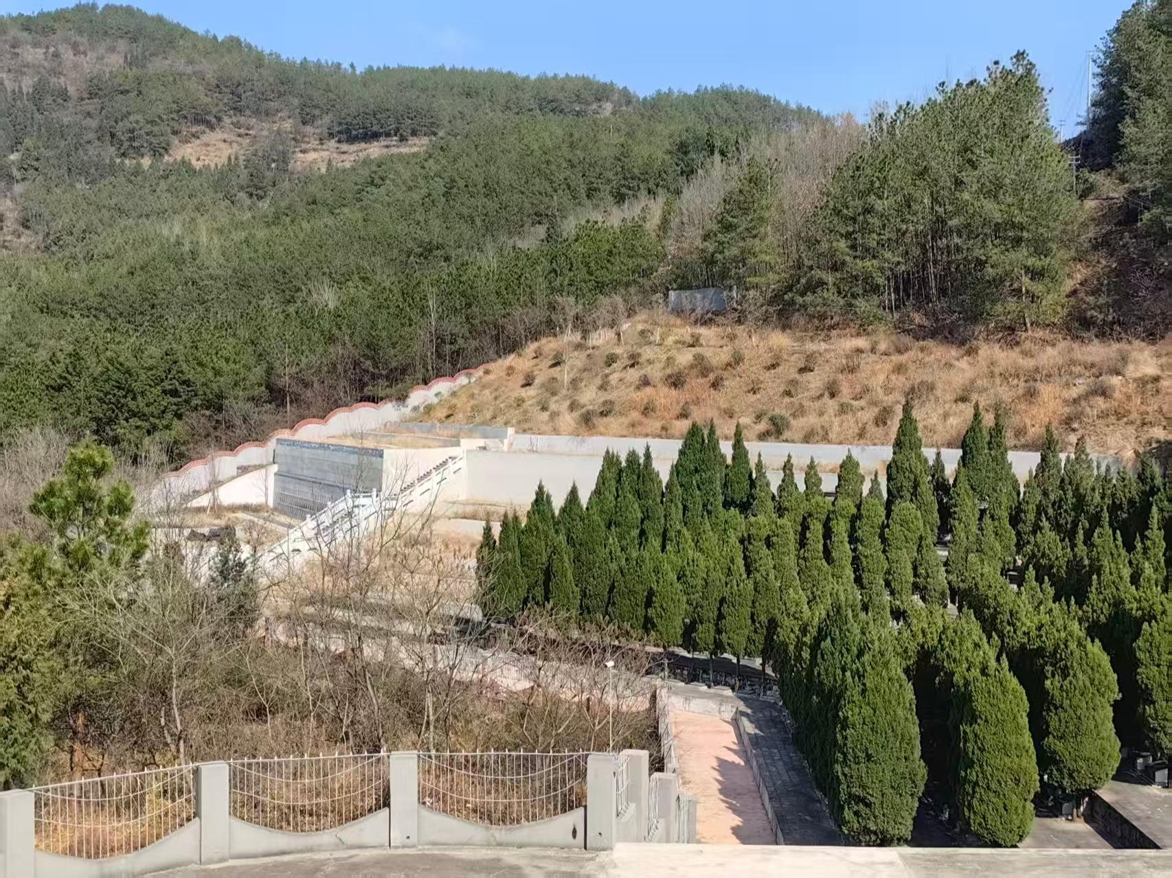 广元市朝天区益后公墓
