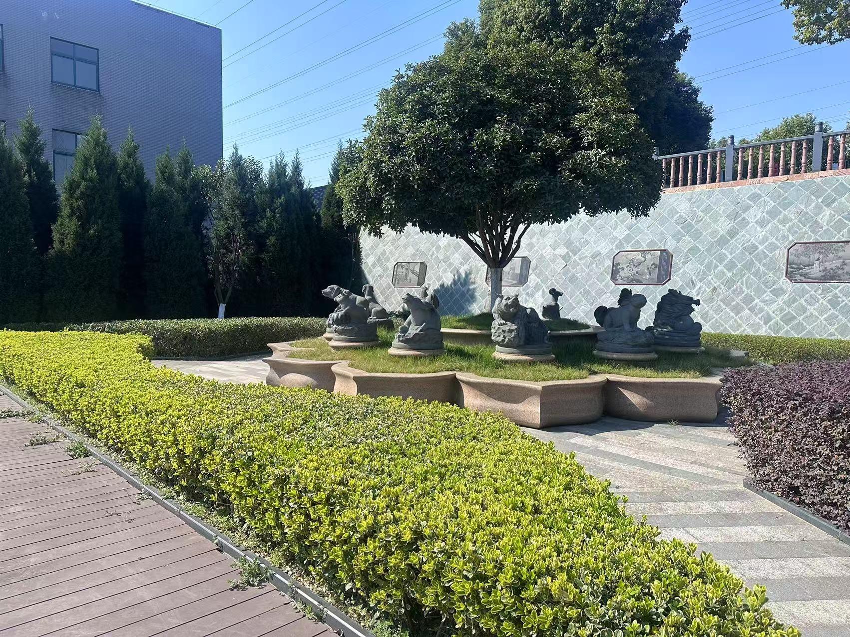 隐龙山墓园园区图片