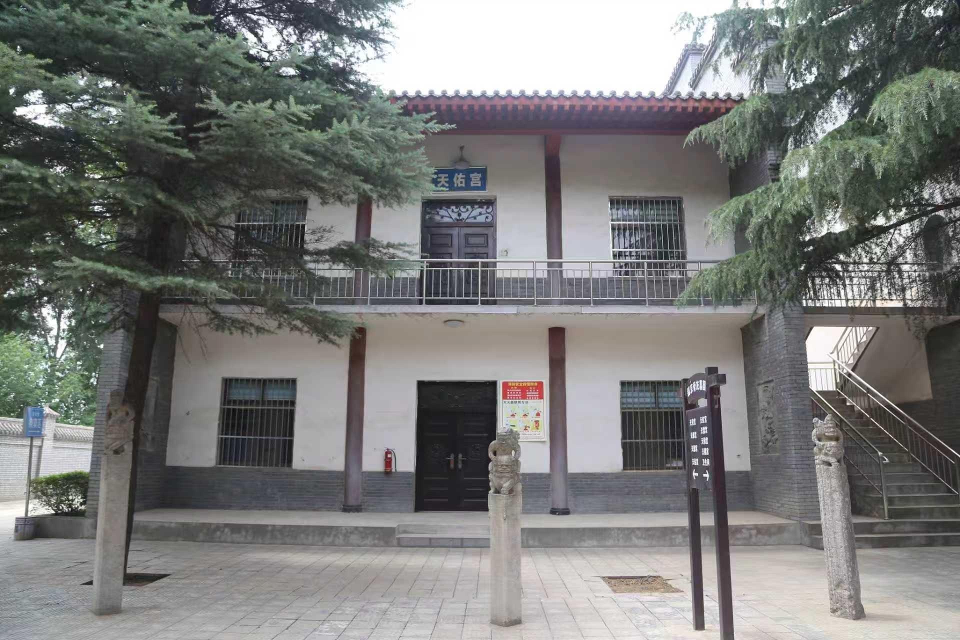 西安市沣东新城镐京骨灰墓园园区图片