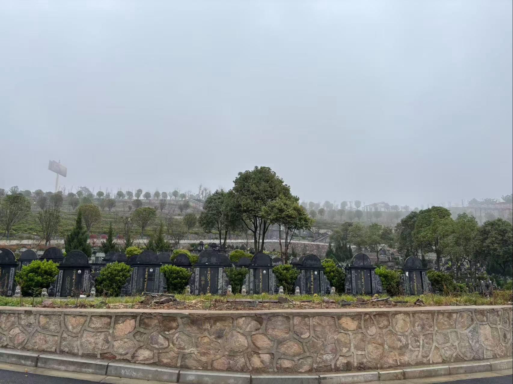 汉源县佛静山公墓园区图片