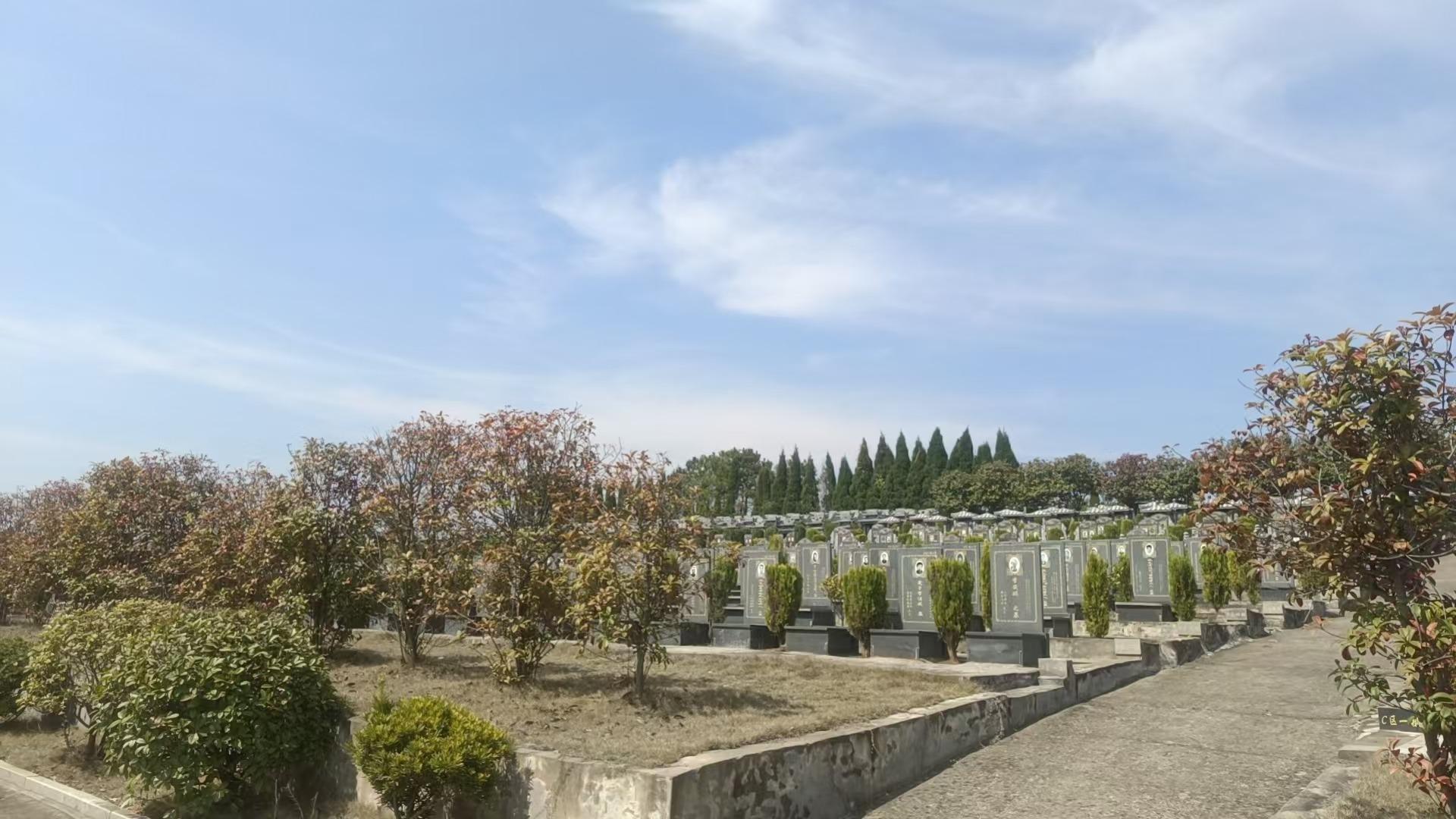 神岭陵园园区图片