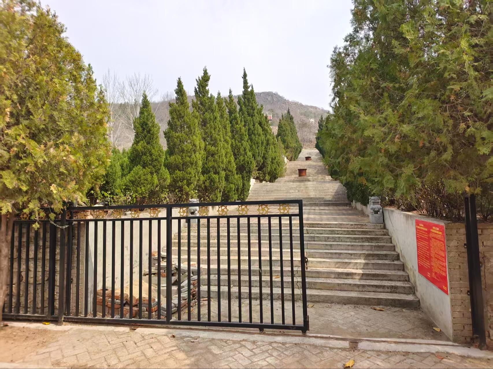 南召县北影寺陵园