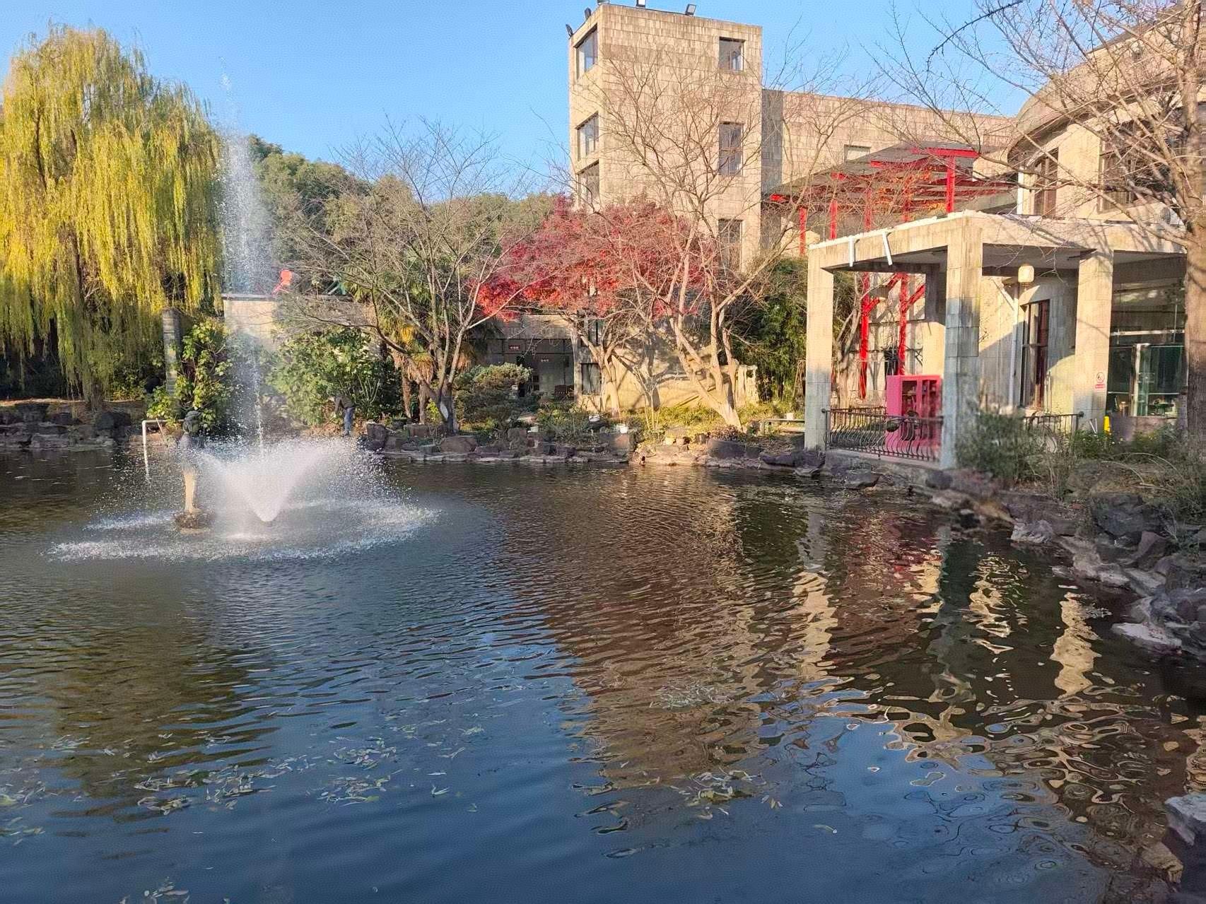 苏州市皇冠山公墓