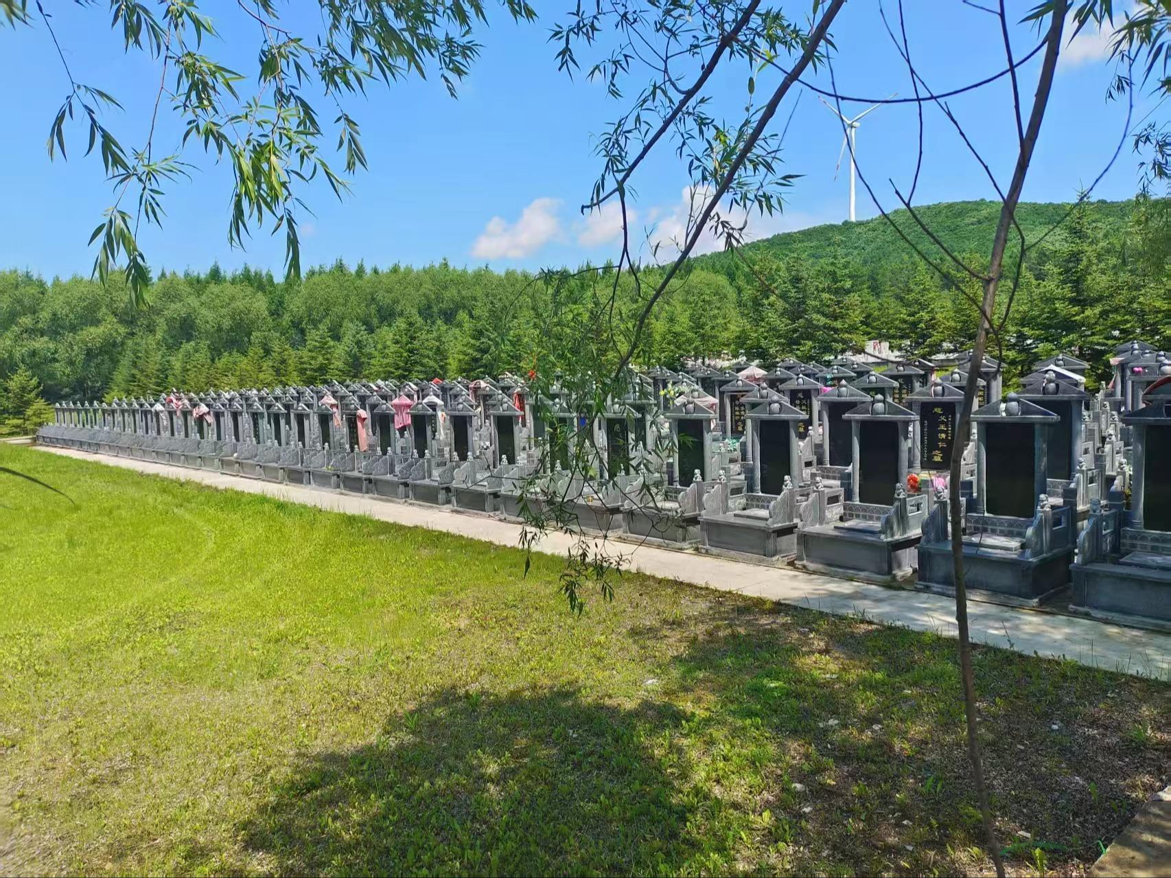 同江市金山公墓有限责任公司园区图片