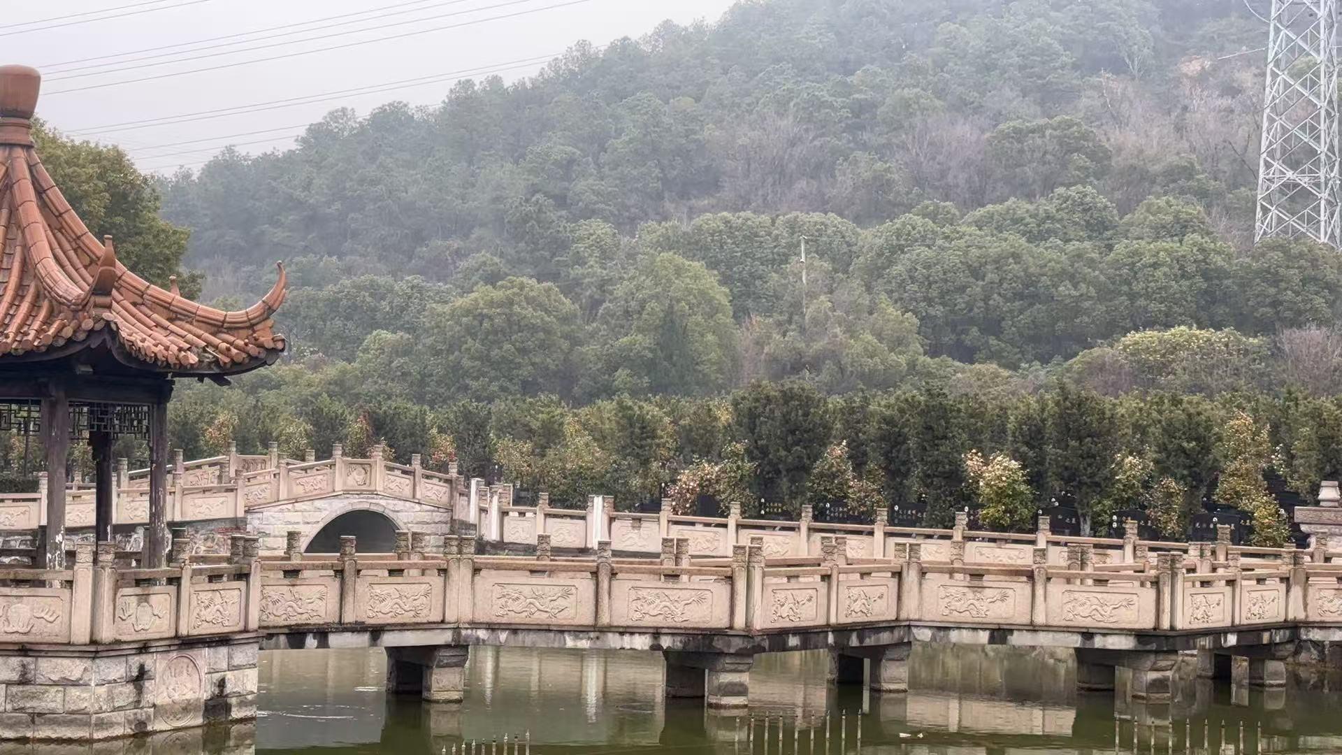 无锡赤墩里舜柯山公墓有限公司园区图片