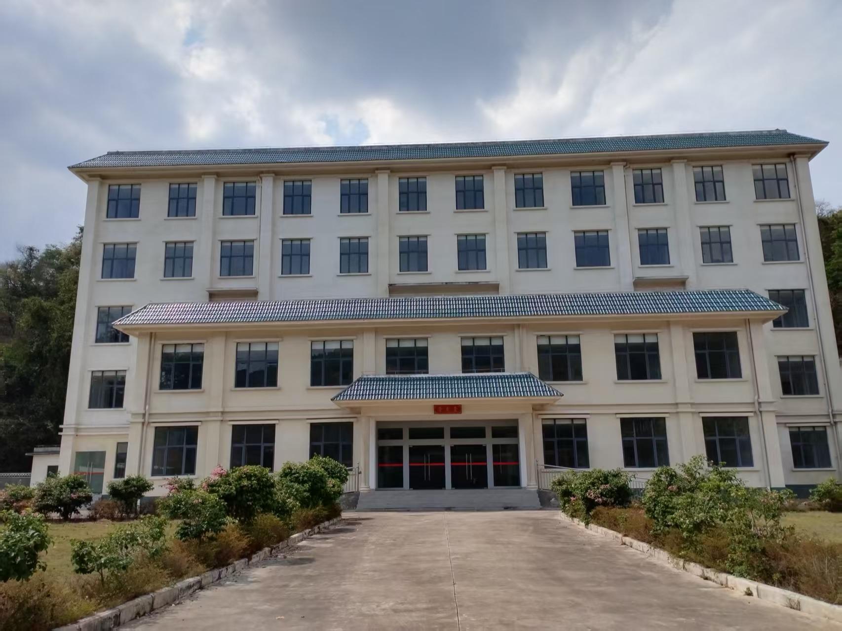 镇康县骨灰堂园区图片