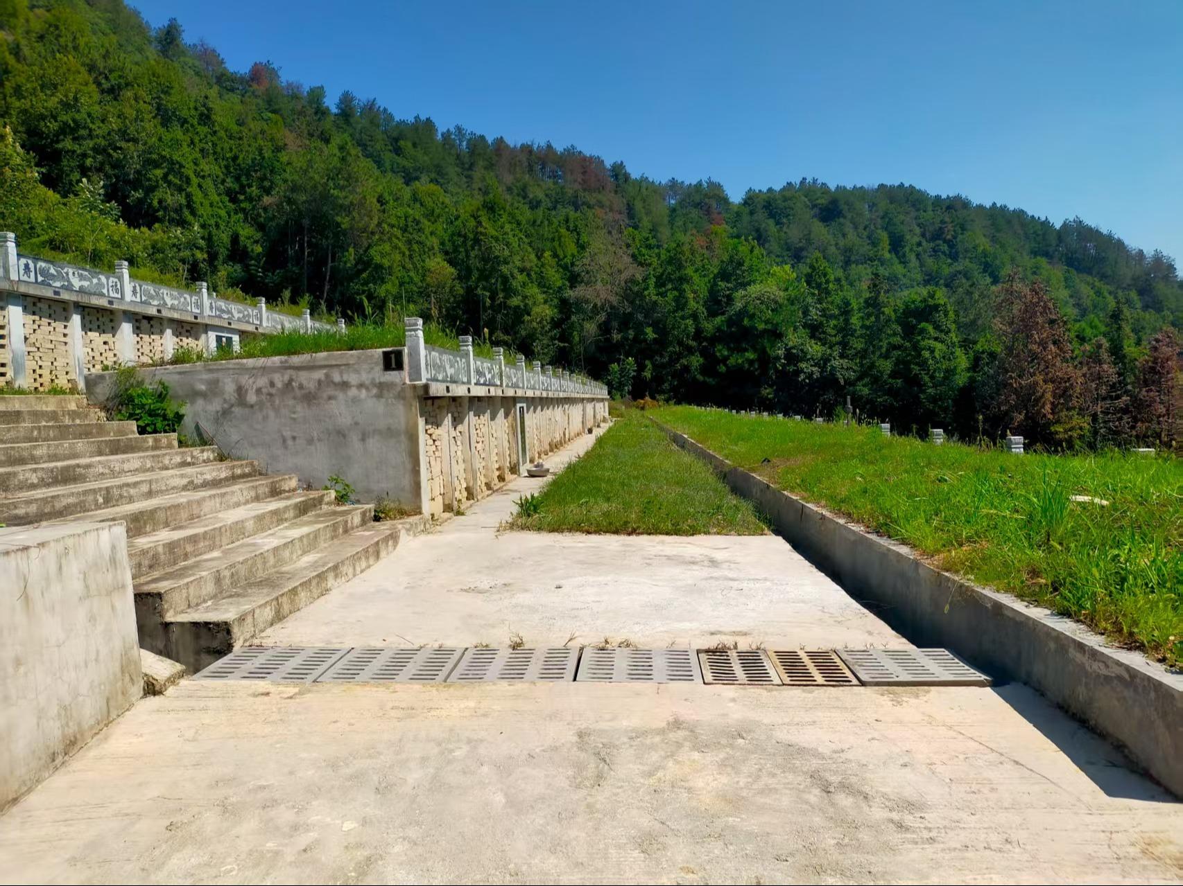 旌阳镇柳山公墓园区图片