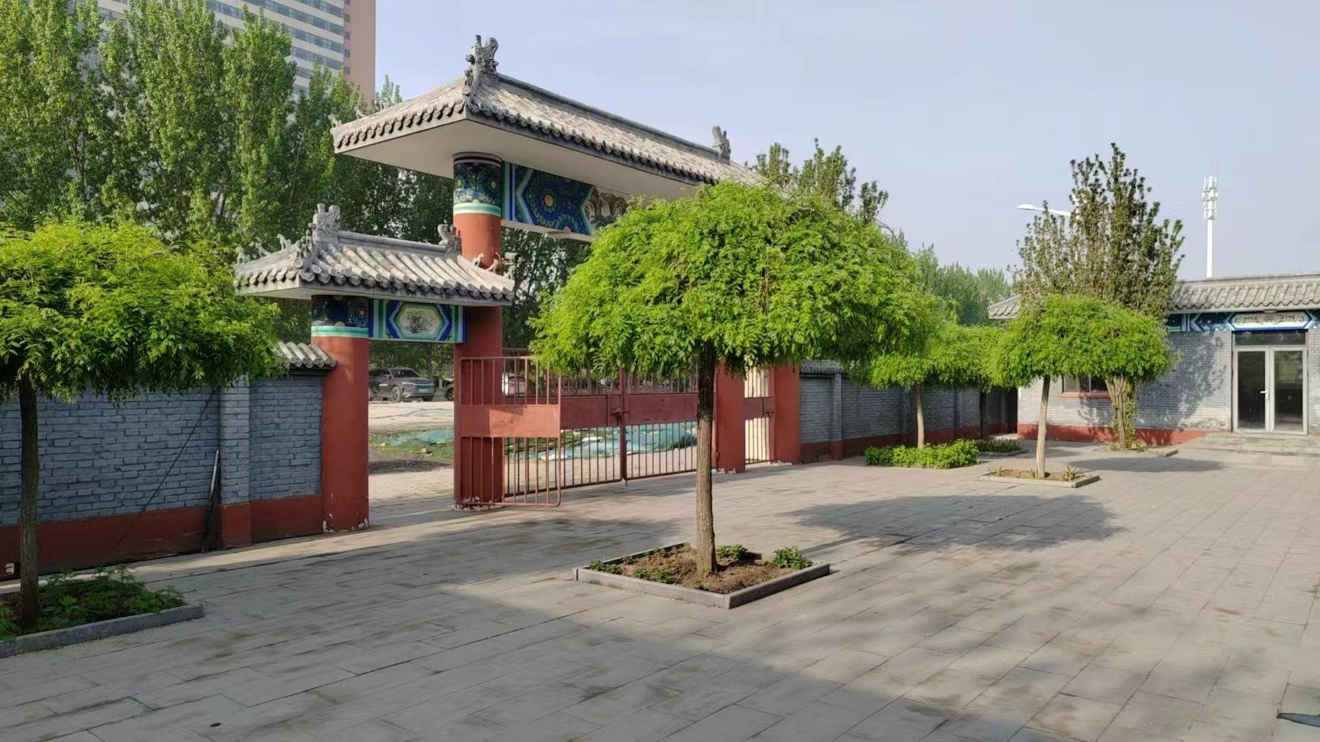 凌庄子村陵园园区图片