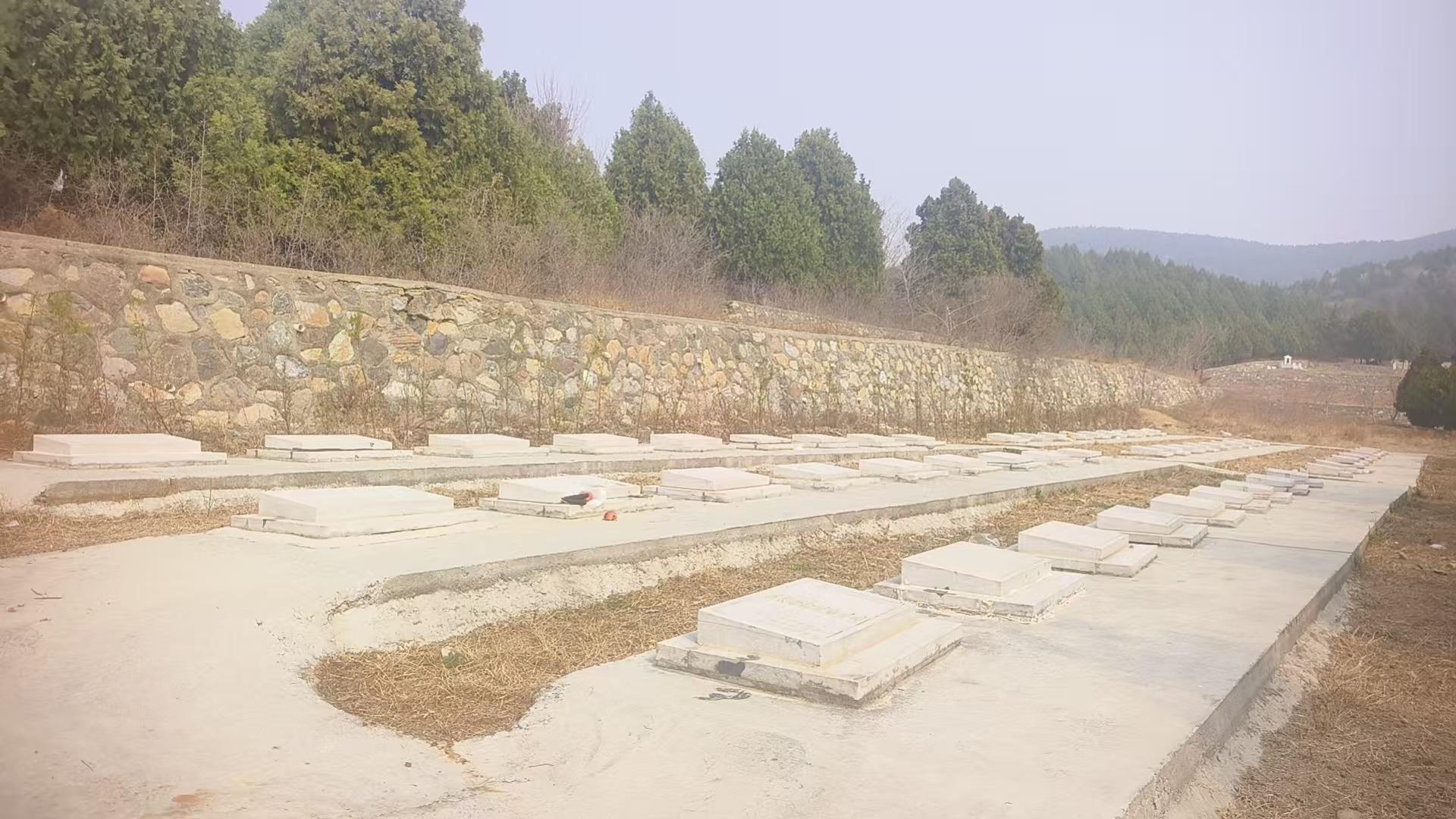 北京市平谷区峪口镇东凡各庄公益性公墓园区图片