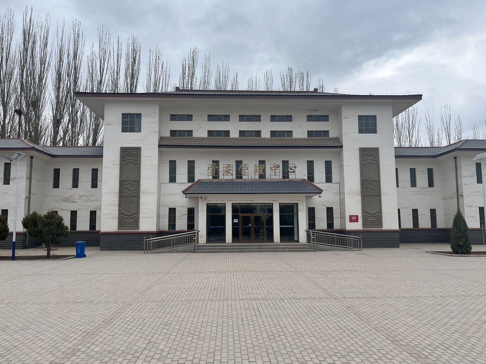 嘉峪关市殡仪馆骨灰存放中心园区图片
