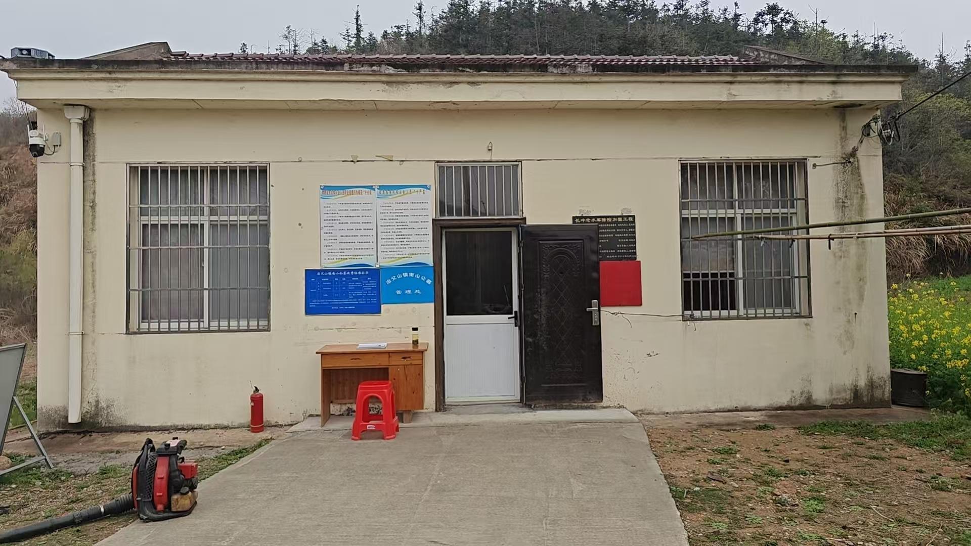 庐江县冶父山镇南山公墓园区图片