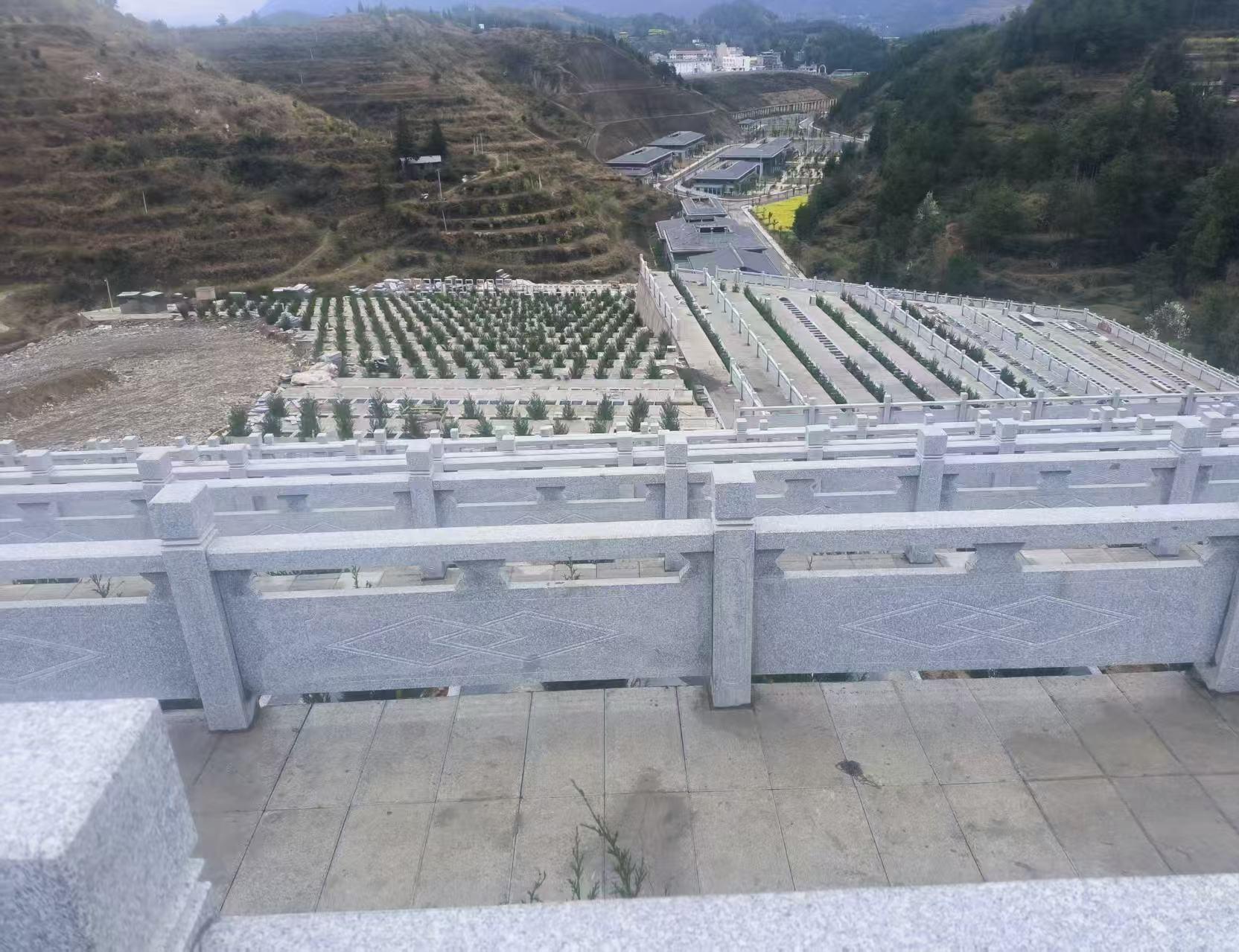 石阡县城市公益性公墓园区图片