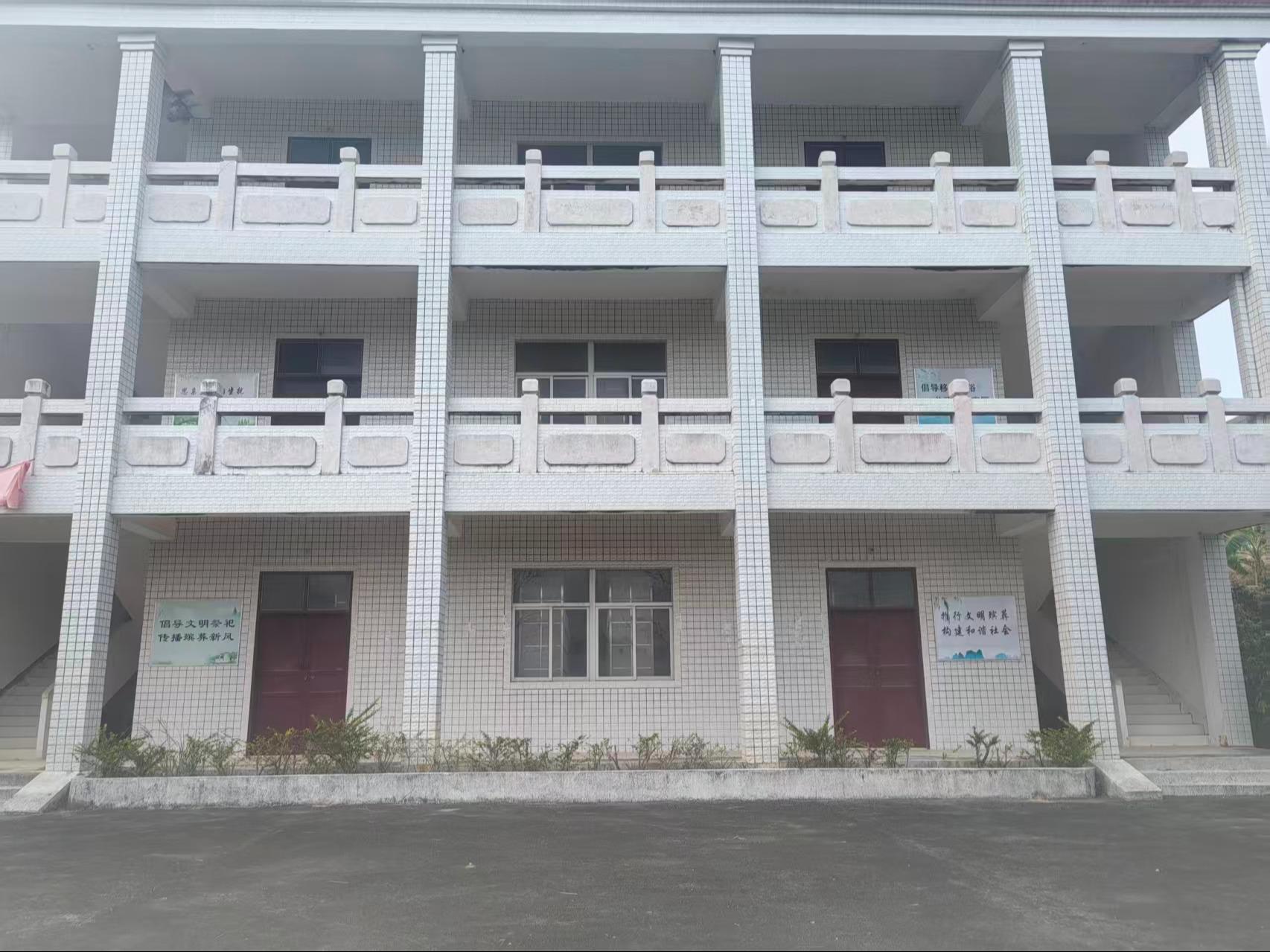 汕头市潮南区雷岭镇骨灰楼园区图片