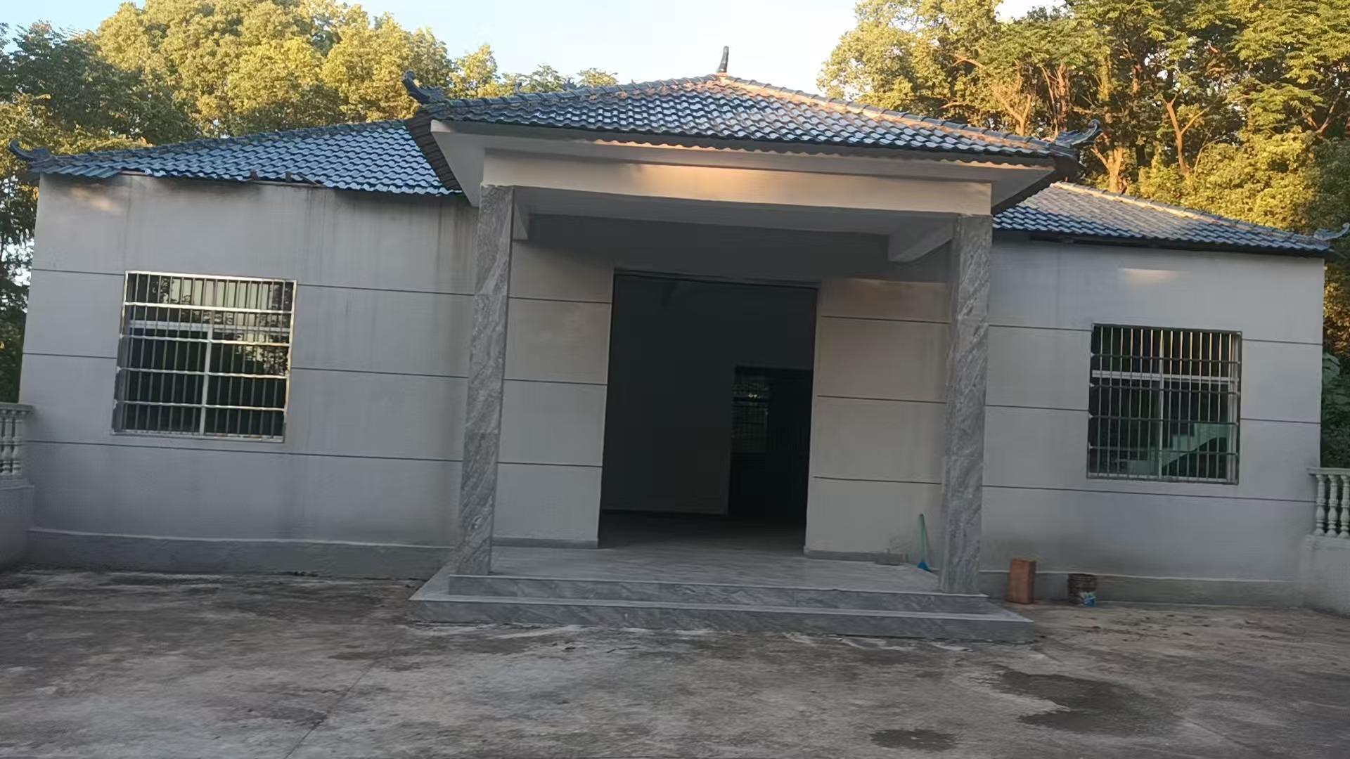 月湖区童家镇土桥村委会藕湖村小组骨灰堂